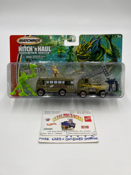 Matchbox Hitch N Haul Monster Movie Set Movie Truck & Lights on Trailer