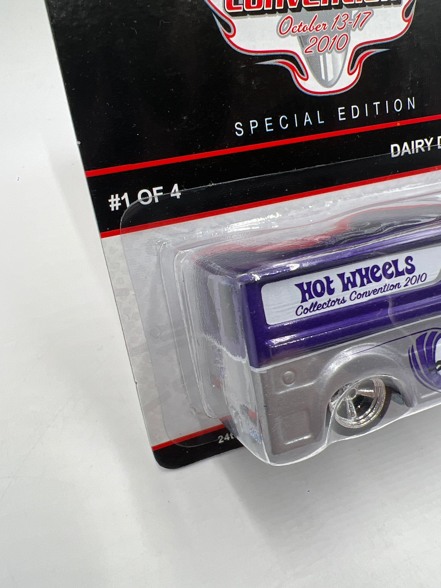 2010 Hot Wheels 24th Annual Collectors Convention LA #823/2400 Dairy Delivery W/Protector