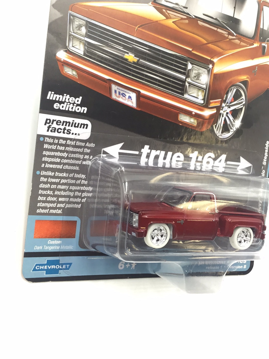 Auto world muscle trucks Ultra Red Chase 1983 Chevy Silverado Stepside