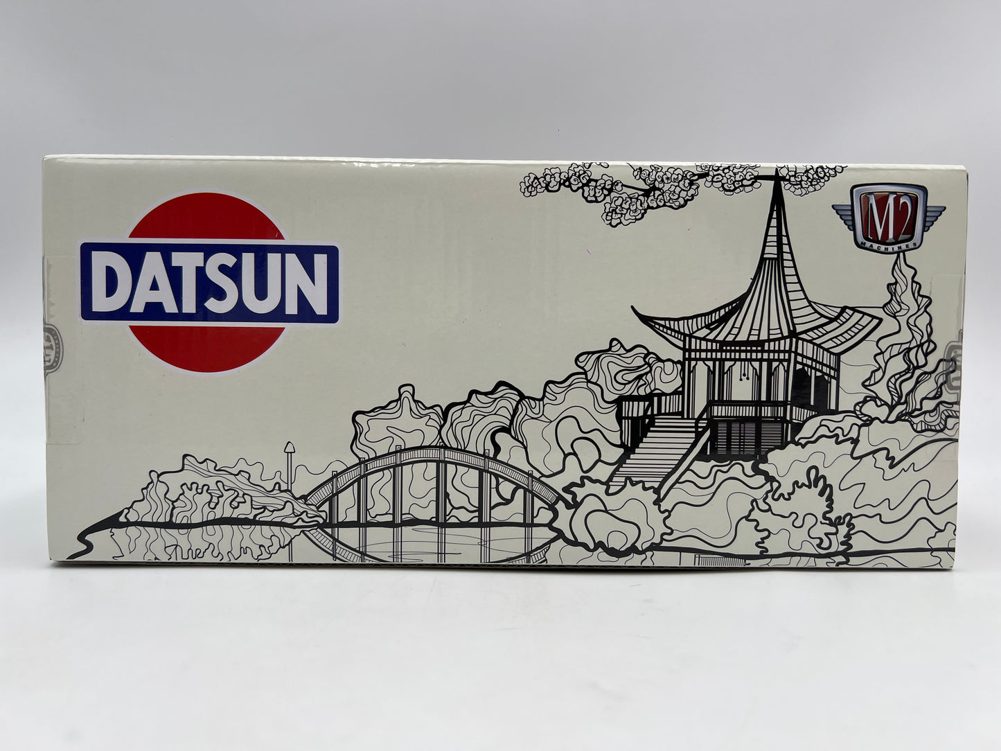 M2 Machines 1/24 R141 CHASE 1970 Datsun 510 White
