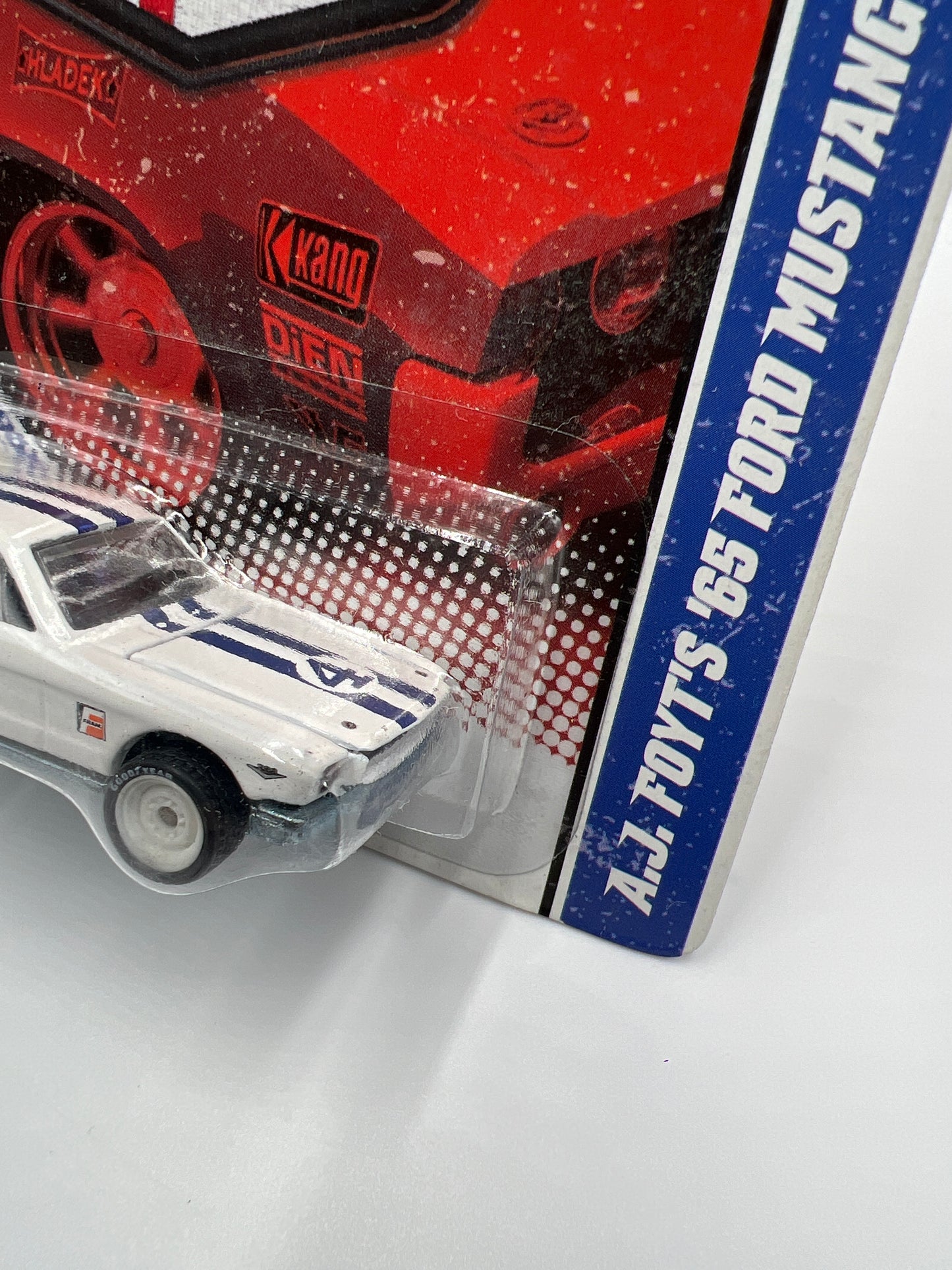 Hot Wheels Premium Vintage Racing #5 A.J. Foyts 65 Ford Mustang White W/Protector