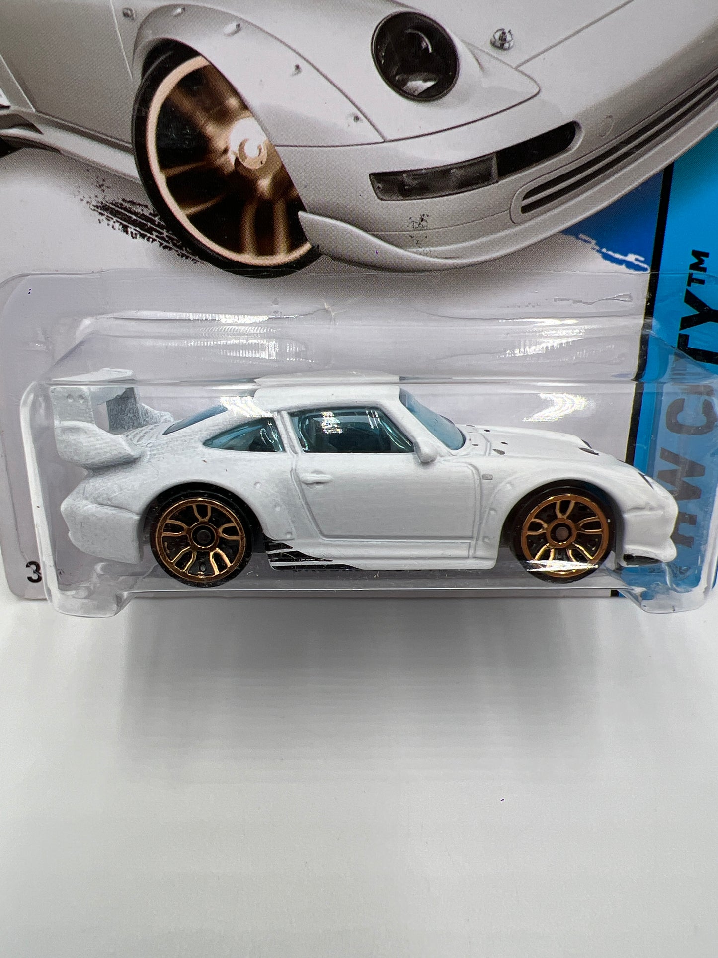 2014 Hot Wheels HW City #27 Porsche 993 GT2 White SR