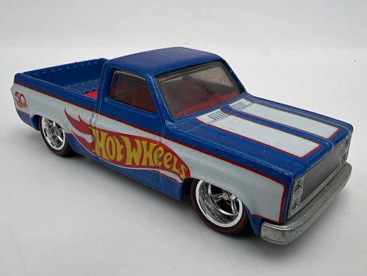 2018 Hot Wheels 1/64 Premium Display Case Exclusive 83 Chevy Silverado Blue/White Loose
