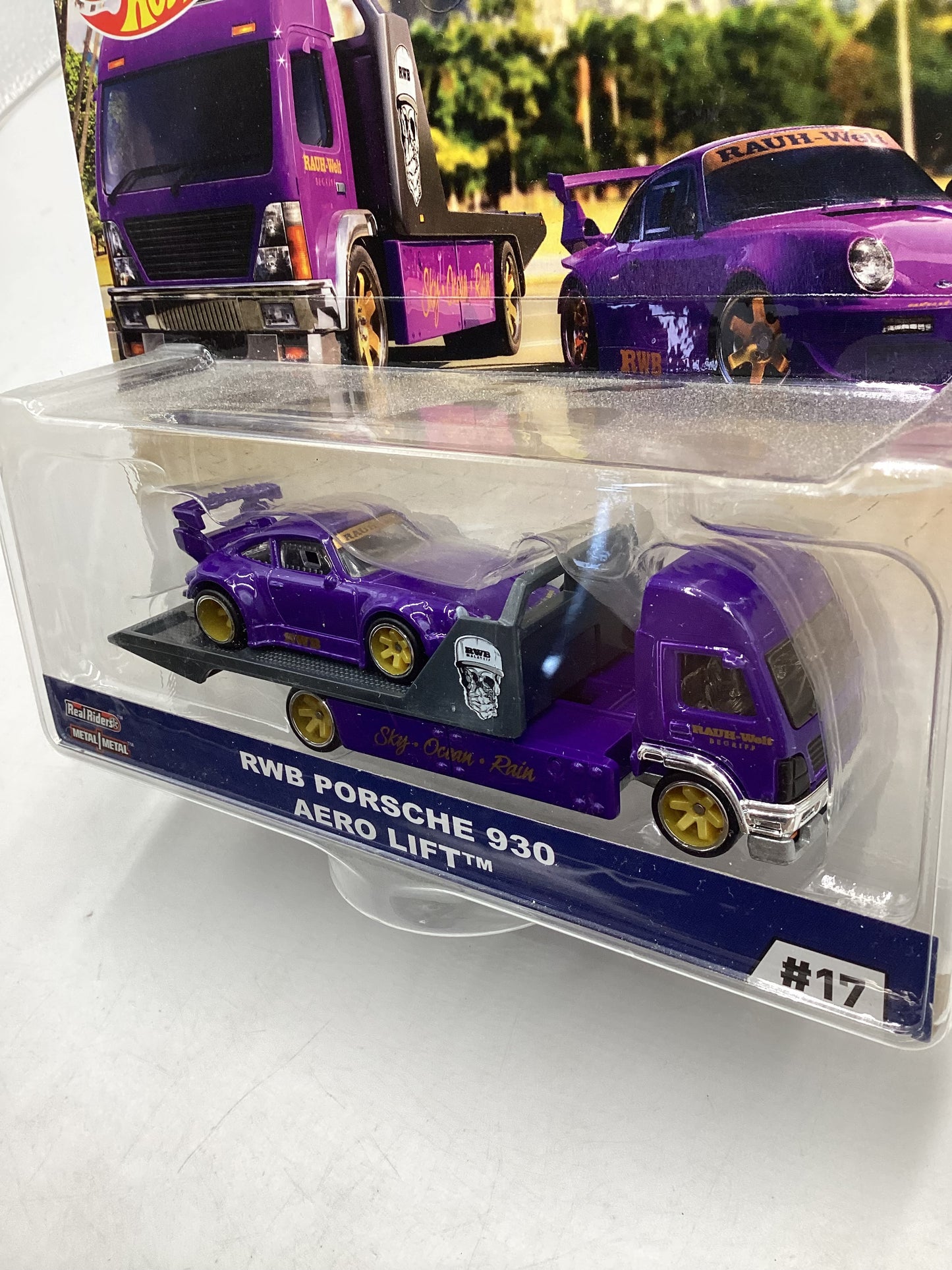 Hot wheels 2019 Team Transport #17 RWB Porsche 930 & Aero Lift W/Protector