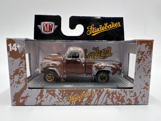 M2 Machines 2R Series Trucks 1950 Studebaker 2R Truck Weathered S127