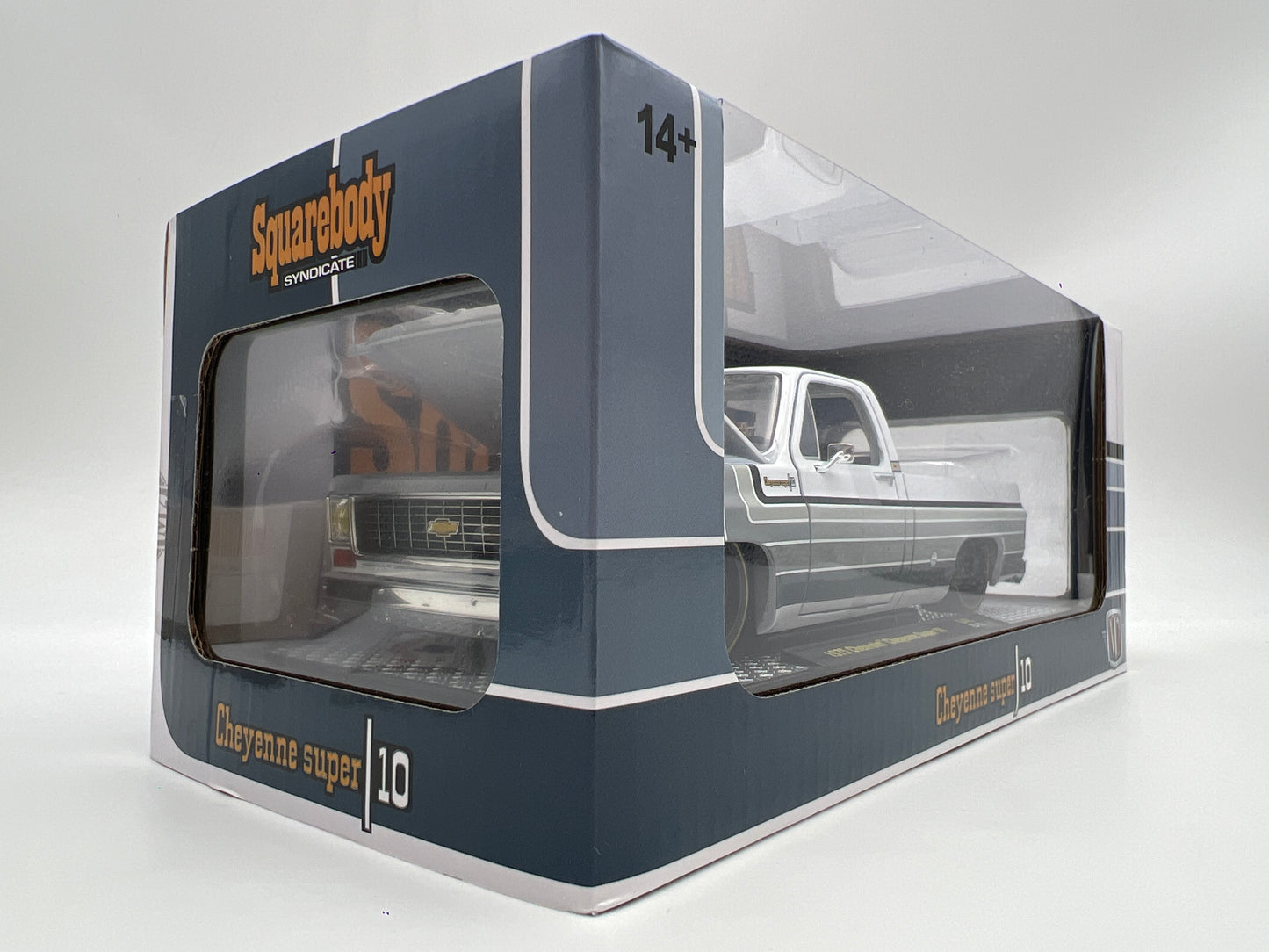 M2 Machines 1/24 Scale S42 1975 Chevrolet Cheyenne Super 10 50 Shades