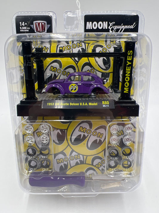 M2 Machines Model Kits Mooneyes 1953 VW Beetle Deluxe USA Model Purple R80