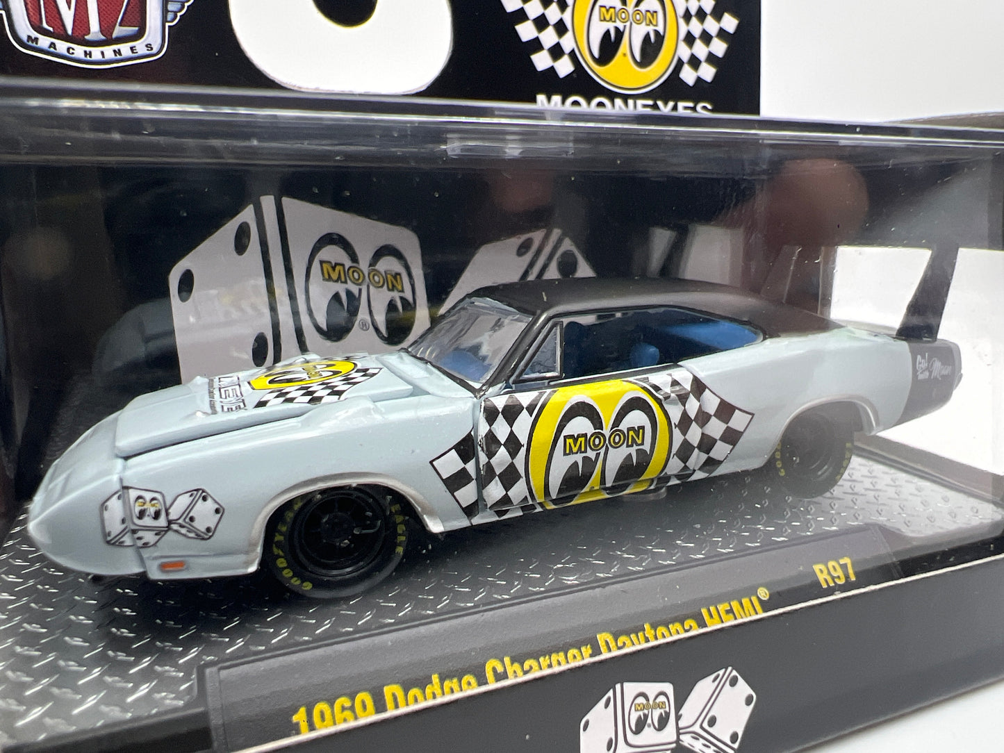 2026 M2 Machines R97 1969 Dodge Charger Daytona Hemi Mooneyes