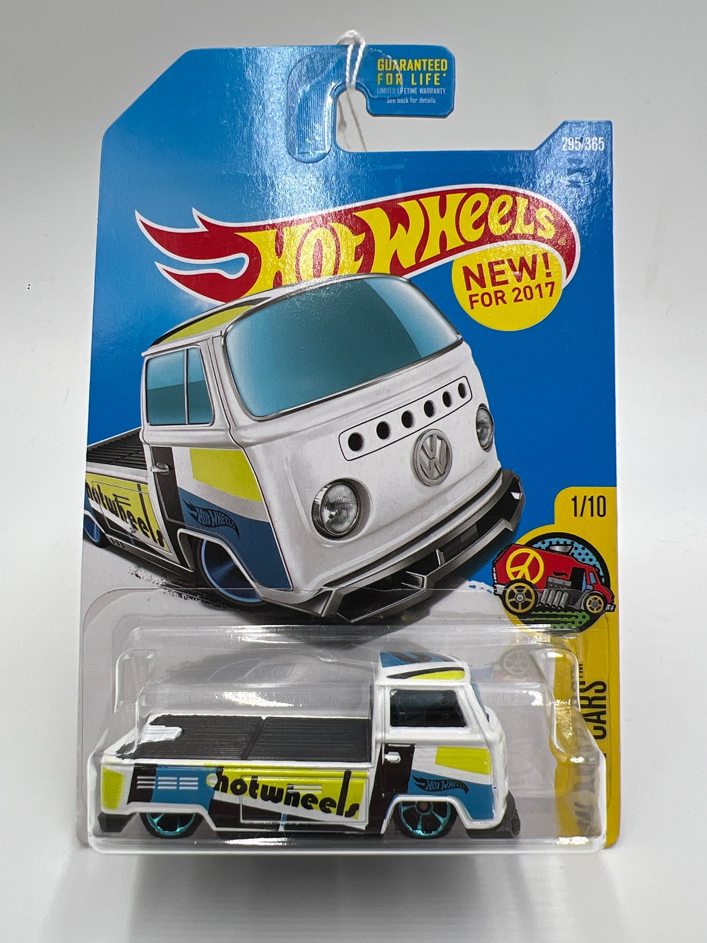 2017 Hot Wheels Art Cars #295 Volkswagen T2 Pickup White 96G