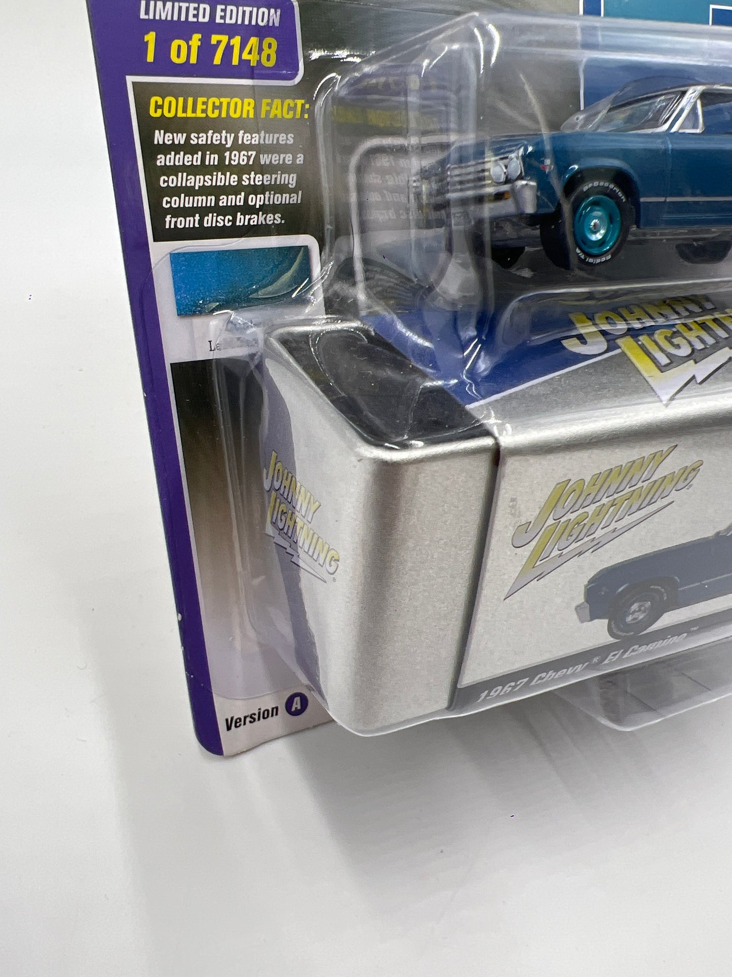 Johnny Lightning Chevrolet 1967 Chevy El Camino Blue W/Tin 217C