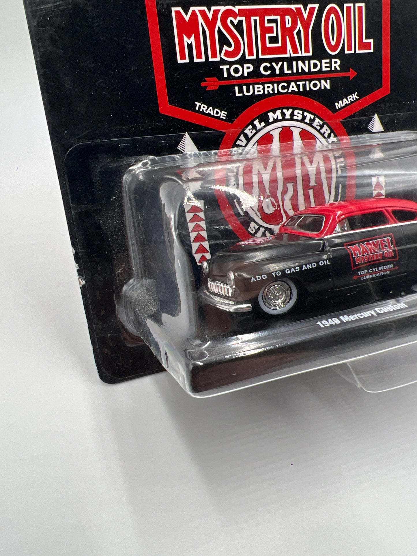 M2 Machines Auto Drivers 1949 Mercury Custom Black/Red Marvel Mystery Oil R91 189A