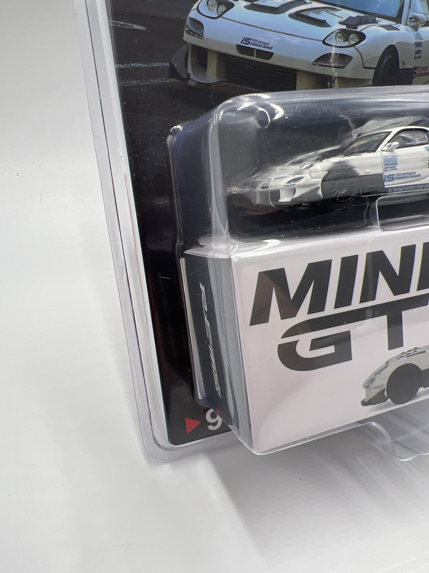 Mini GT #996 Mazda RX-7 FD3S Itosyoukai Rei-gouki W/RE Amemiya White 234D