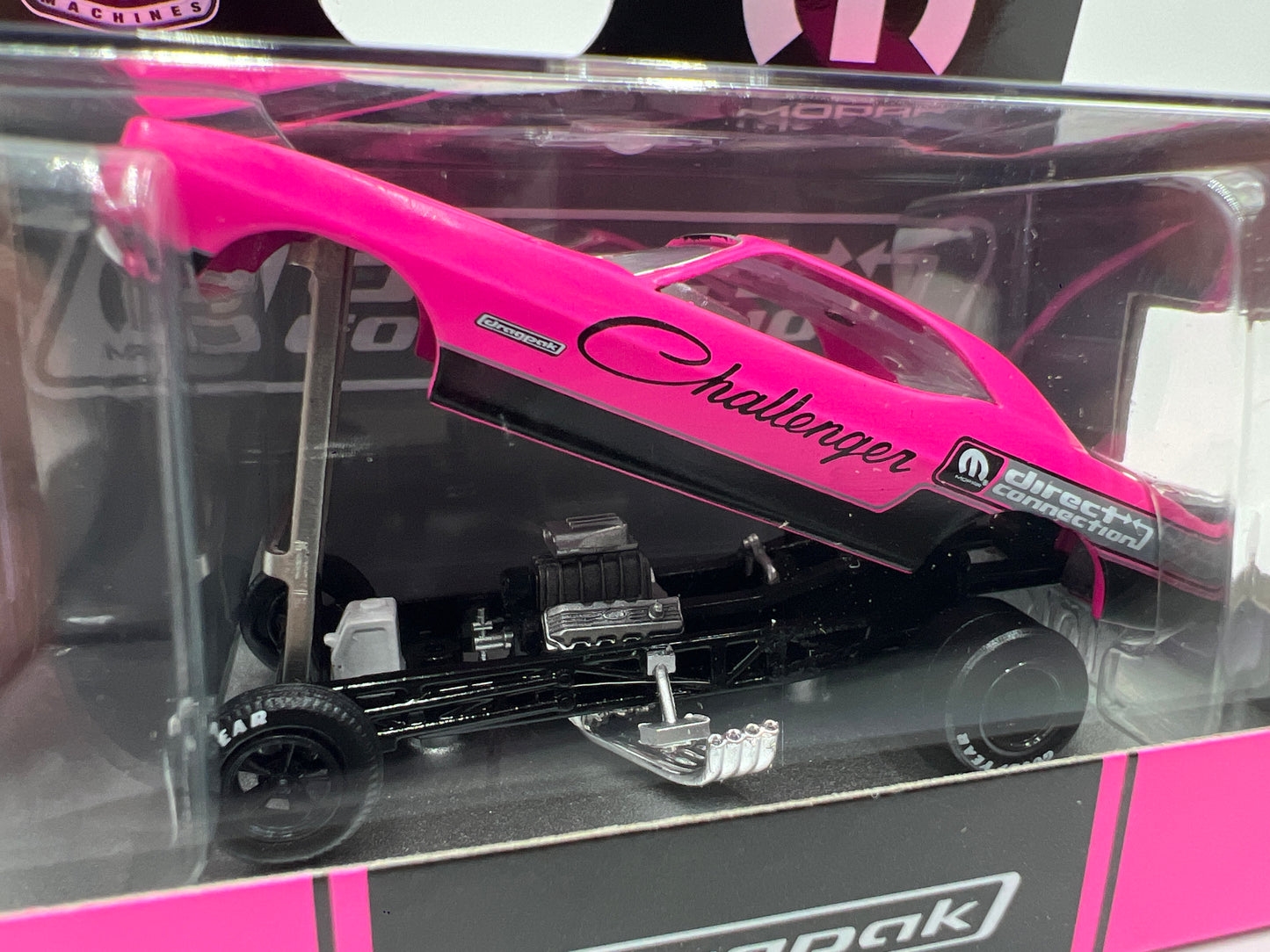2025 M2 Machines Detroit Muscle Dragpak 1971 Dodge Challenger Funny Car Pink R86