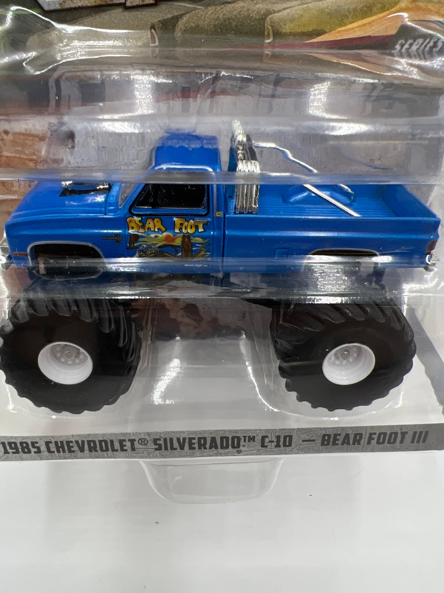 Greenlight Kings of Crunch Series 13 1985 Chevrolet Silverado C-10 Bear Foot III 216E