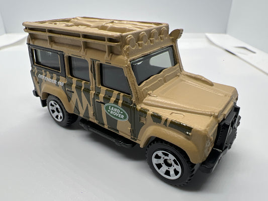 Matchbox 1/64 1997 Land Rover Defender 110 Tan Loose