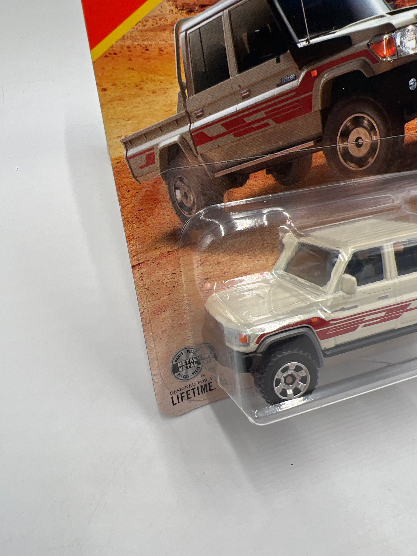 2026 Matchbox #40 17 Toyota Landcruiser 78 215D