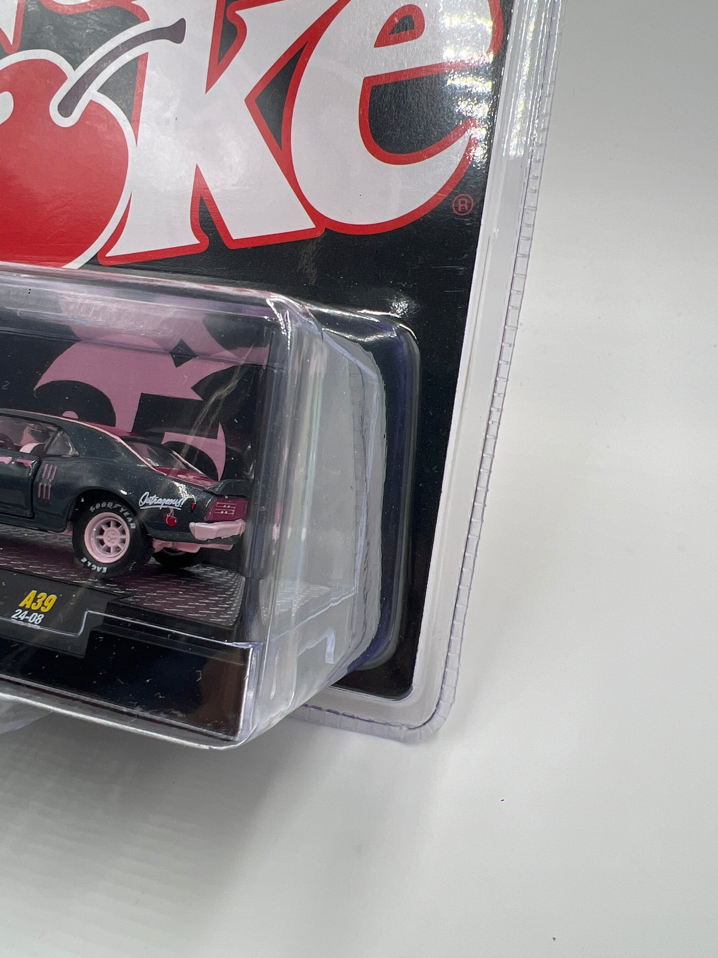 M2 Machines Coca Cola Cherry Coke CHASE 1968 Pontiac Firebird 400 HO A39
