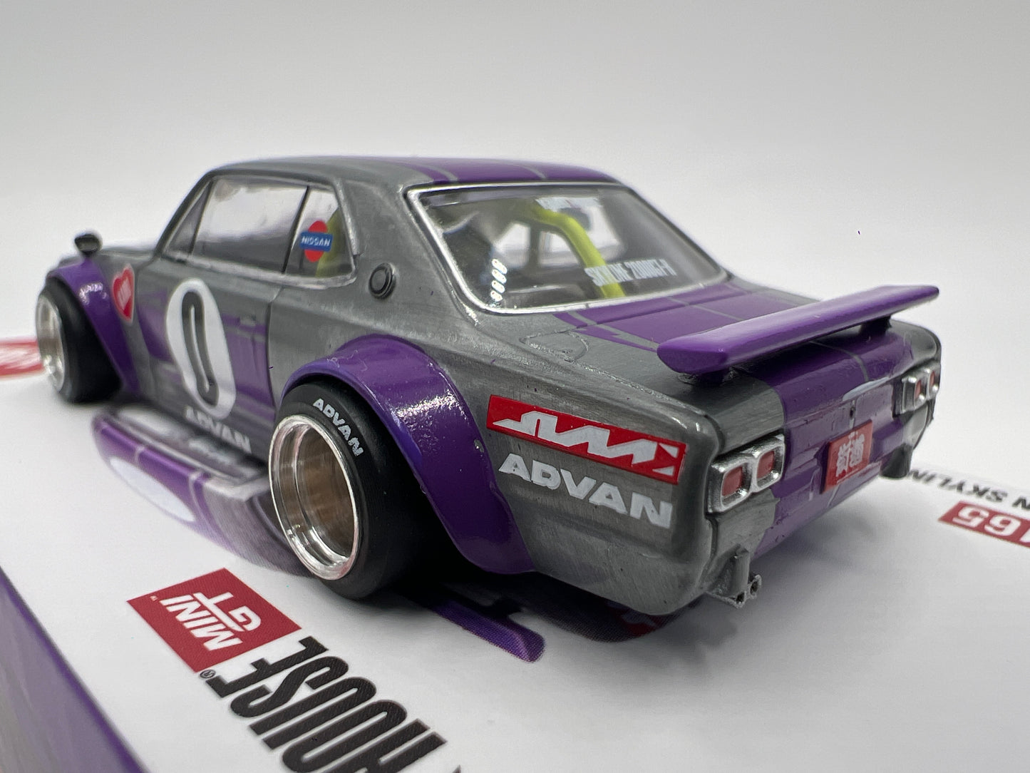 Mini GT x Kaido House #165 CHASE Nissan Skyline 2000GT-R Kaido Works V1