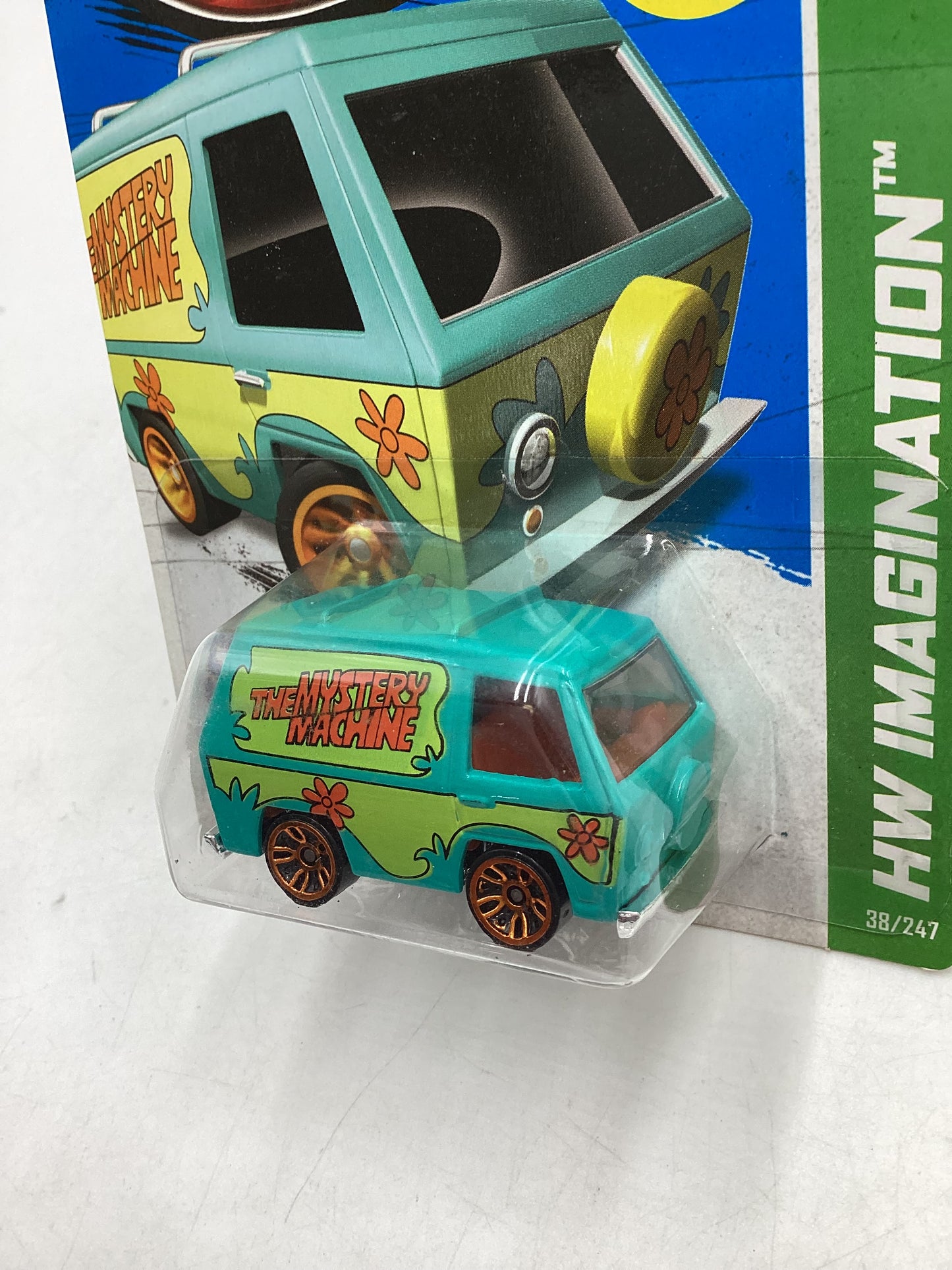 2012 Hot wheels #38 The Mystery Machine 123C