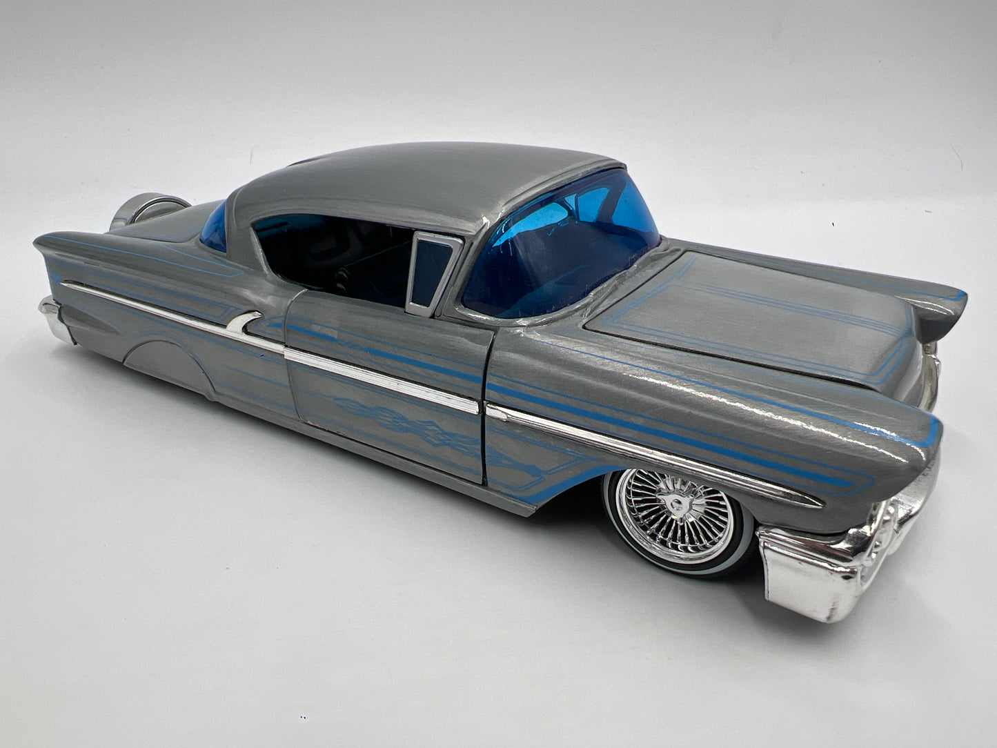 Jada Toys 1/24 Scale 20th Anniversary 1958 Chevrolet Impala Lowrider Loose