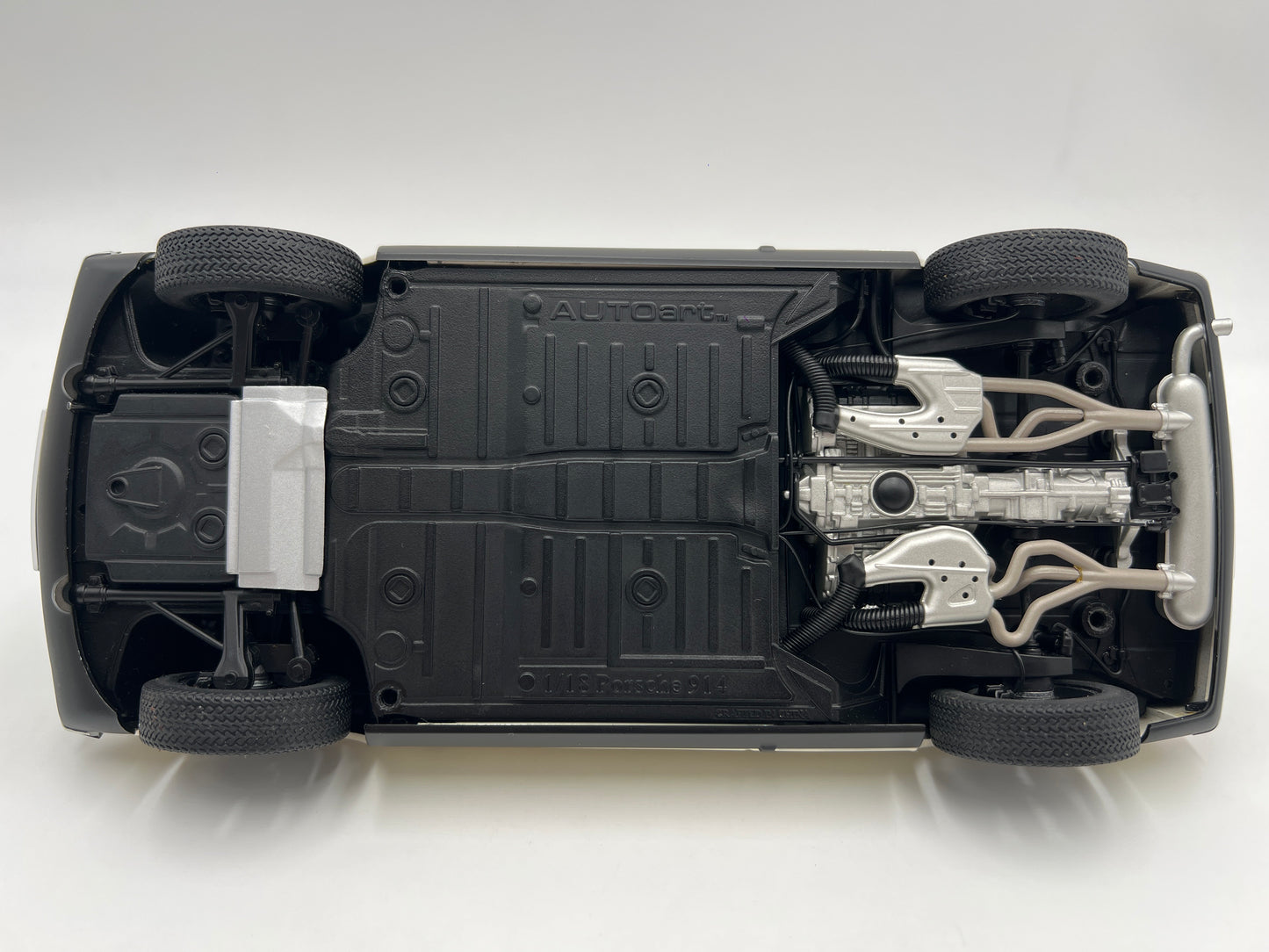 UT Models 1/18 Scale Rare Color Porsche 911 Carrera RS 993 Riviera Blue W/Box VHTF Box Not Perfect