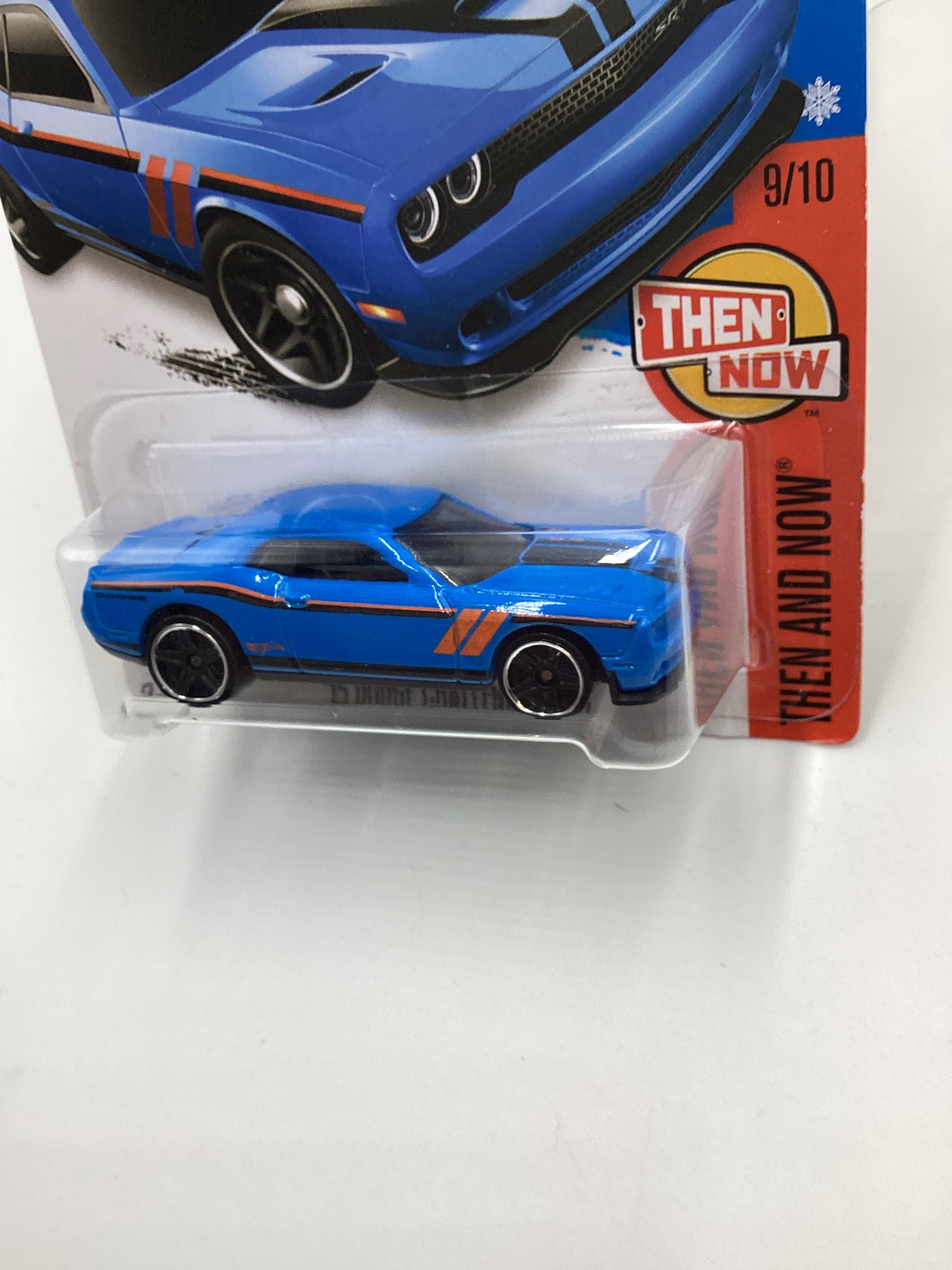 2016 Hot Wheels #109 15 Dodge Challenger SRT Blue Target Snowflake Card 237F