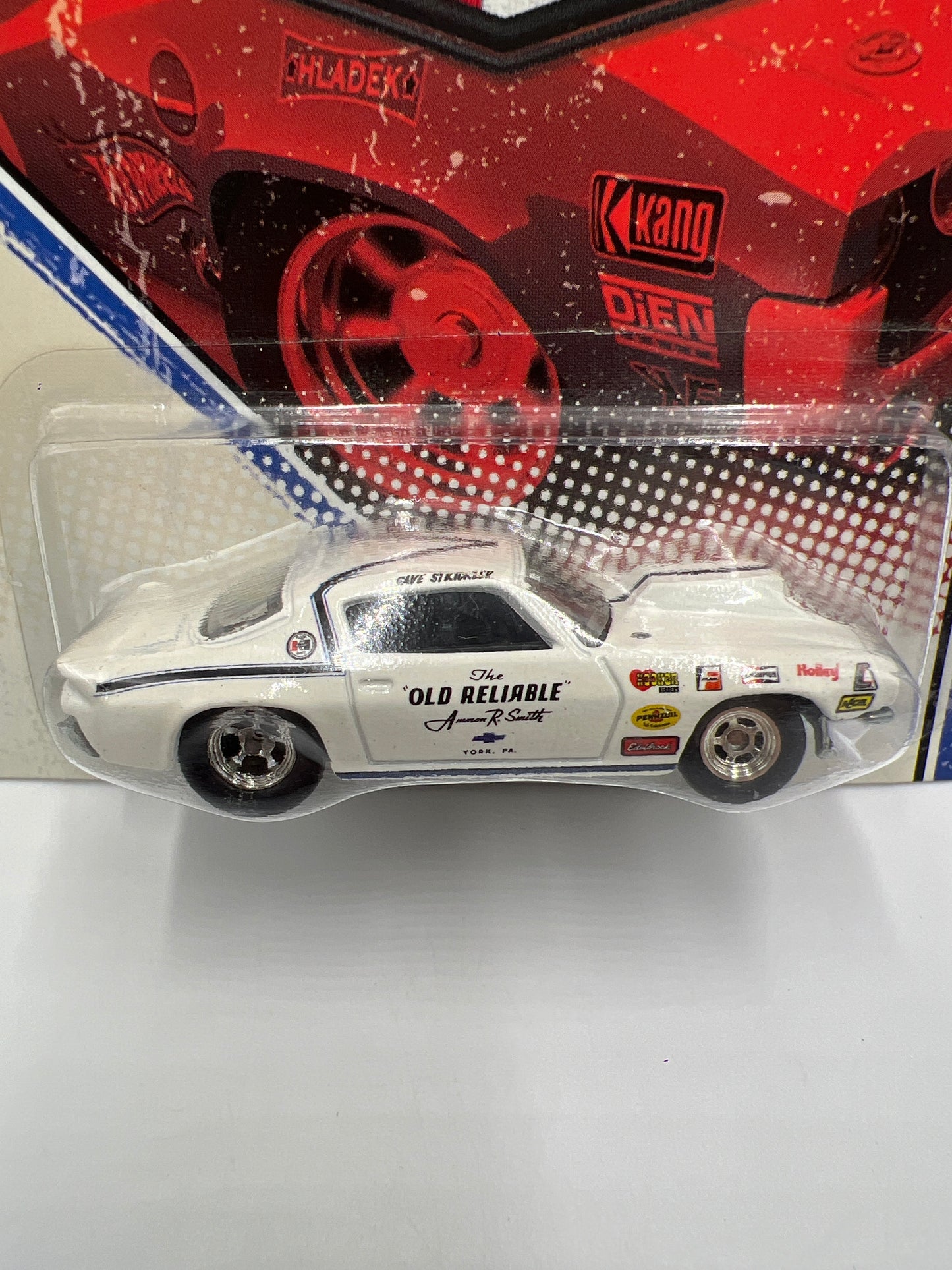 Hot Wheels Premium Vintage Racing #4 Dave Stricklers 70 Chevy Camaro RS White W/Protector