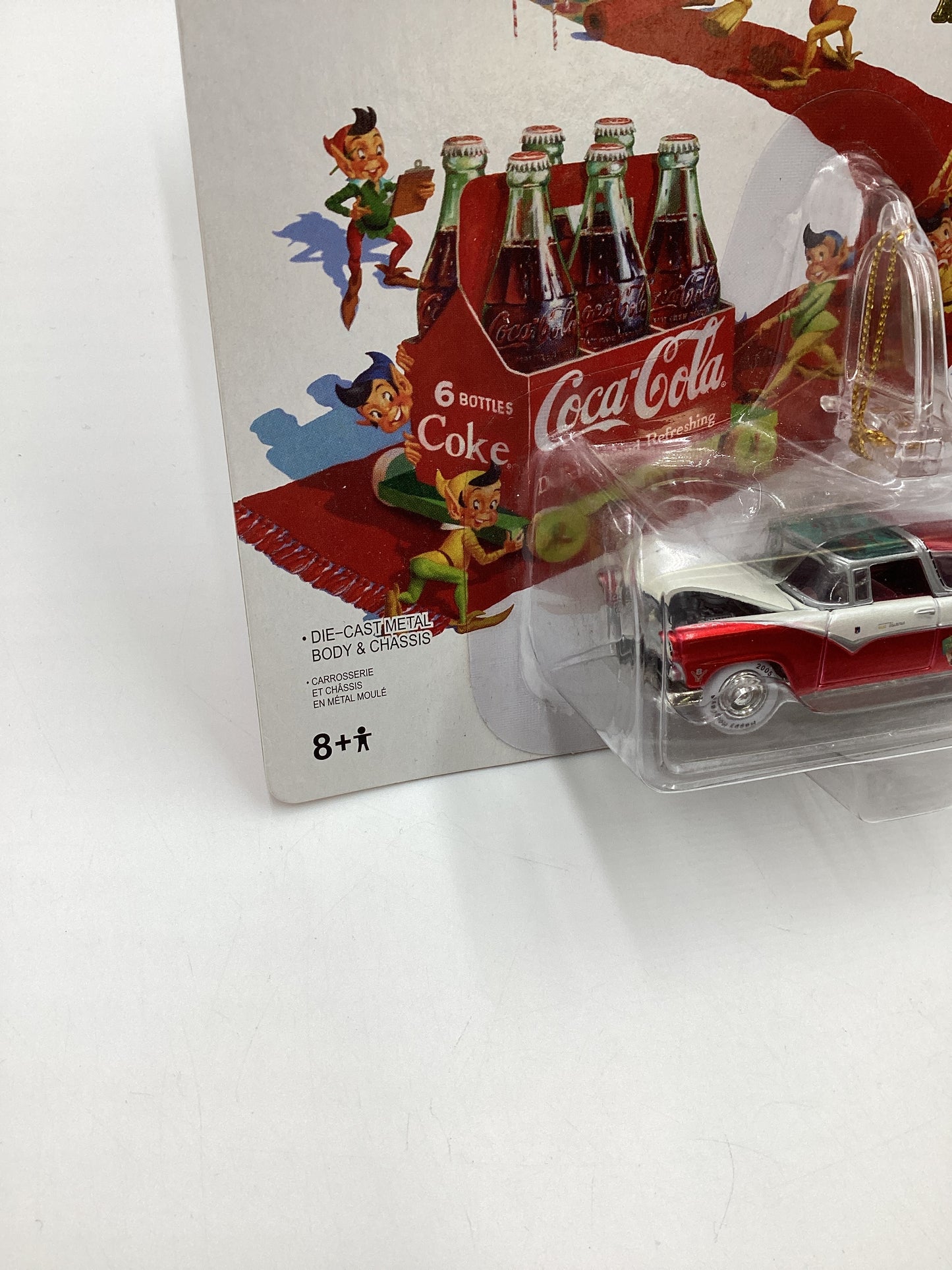 2005 Johnny lightning Holiday Automents #5 1995 Ford Crown Victoria White Lightning Chase