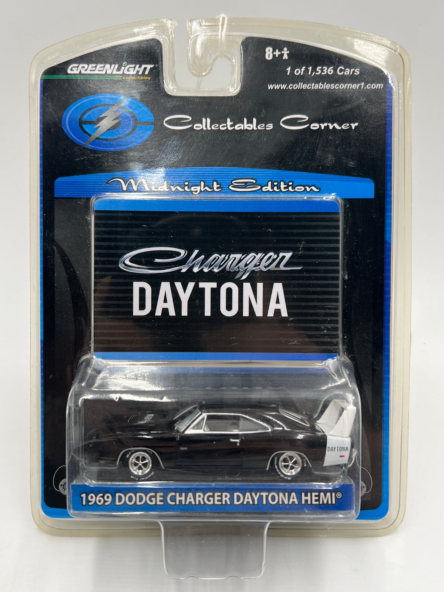 Greenlight Collectibles Corner Midnight Edition 1/1536 1969 Dodge Charger Daytona Hemi Black