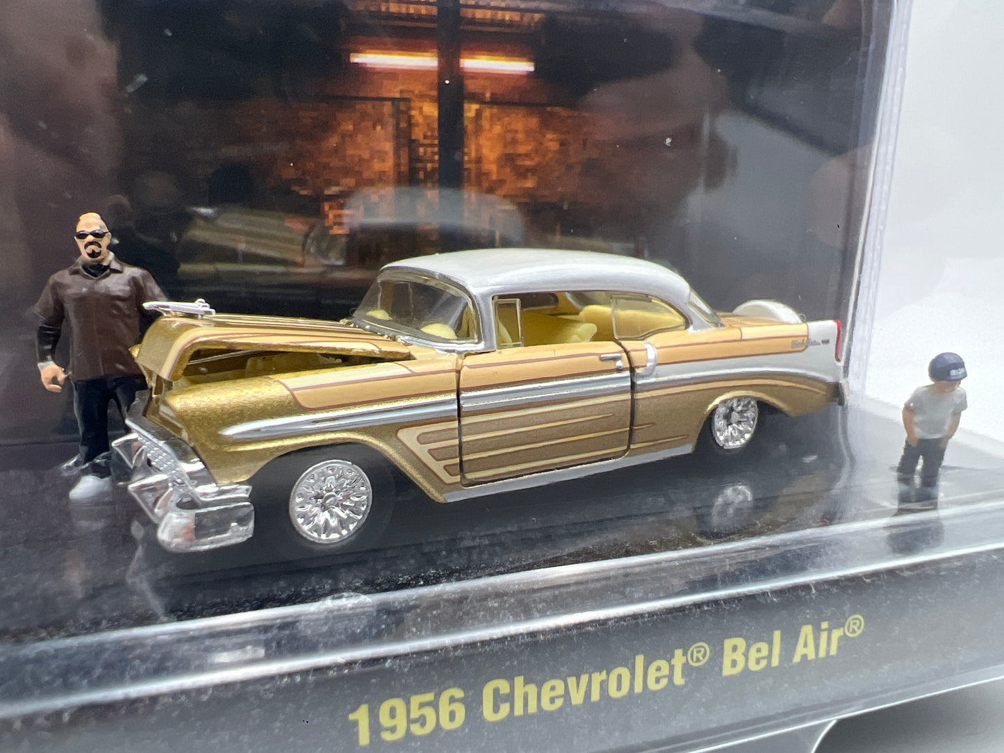 M2 Machines MJS03 MiJo Exclusives Diorama 1956 Chevrolet Bel Air