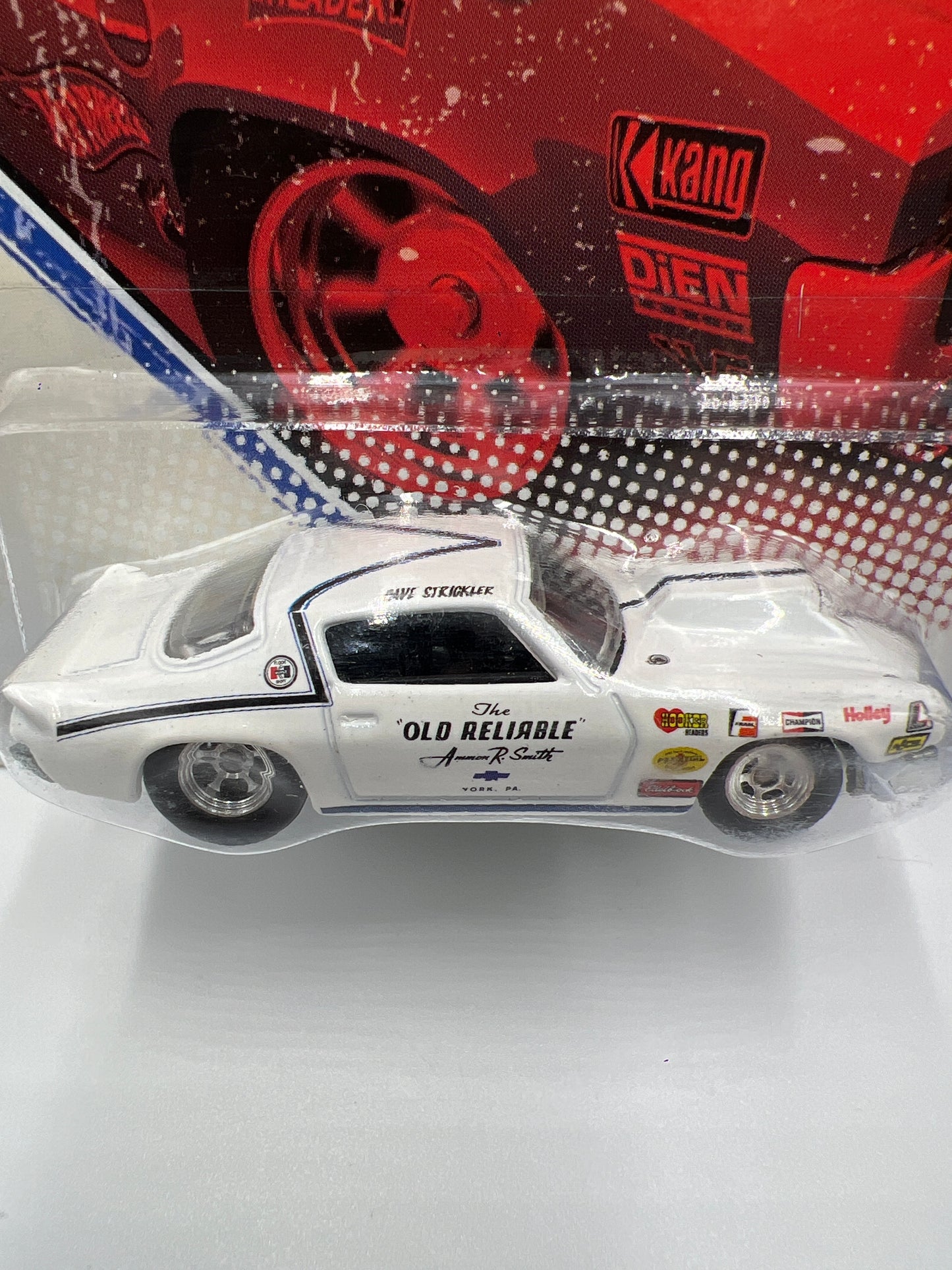 Hot Wheels Premium Vintage Racing #4 Dave Stricklers 70 Chevy Camaro RS White W/Protector