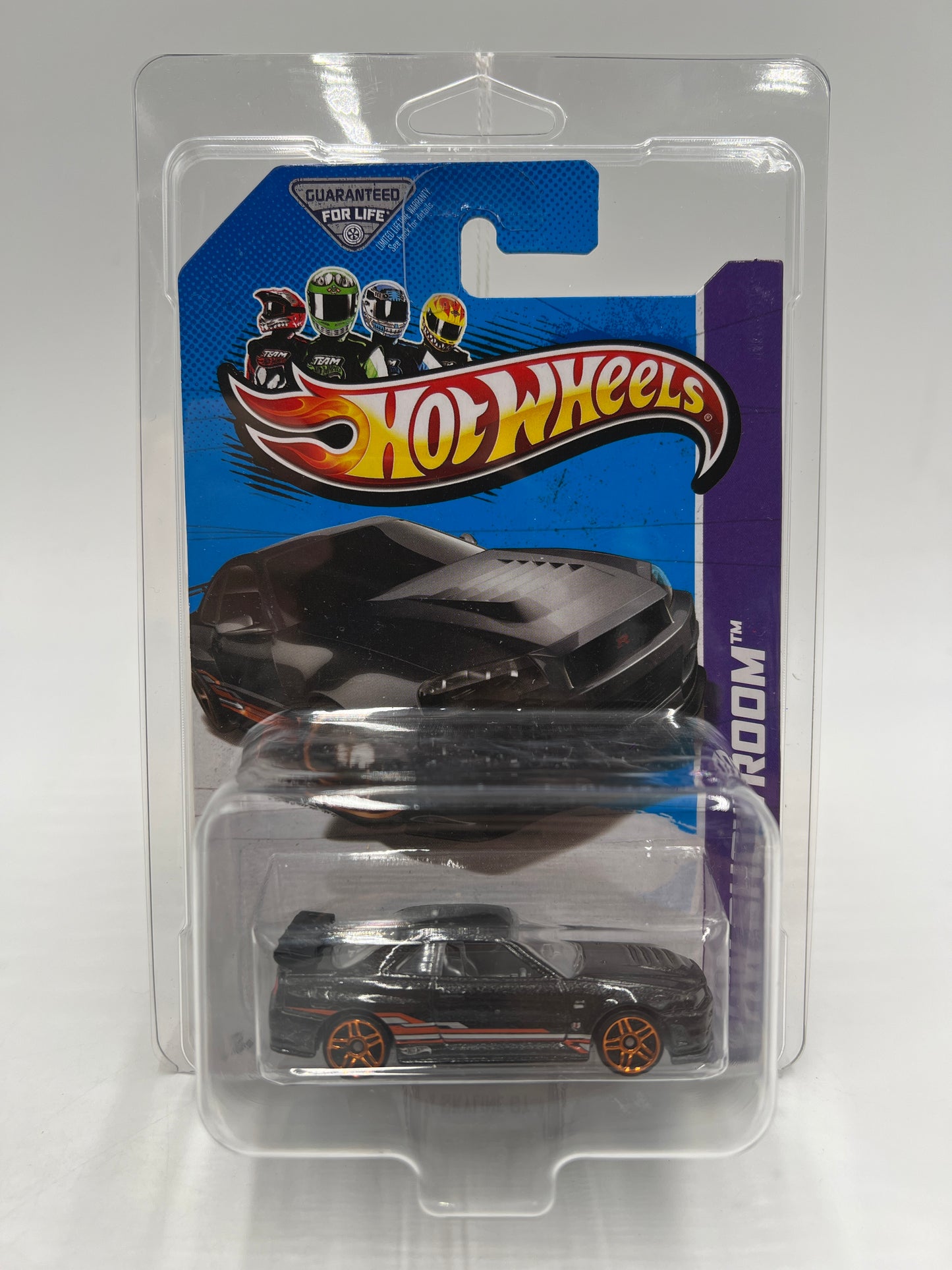 2013 Hot Wheels Showroom #158 Nissan Skyline GT-R R34 Black W/Protector 2