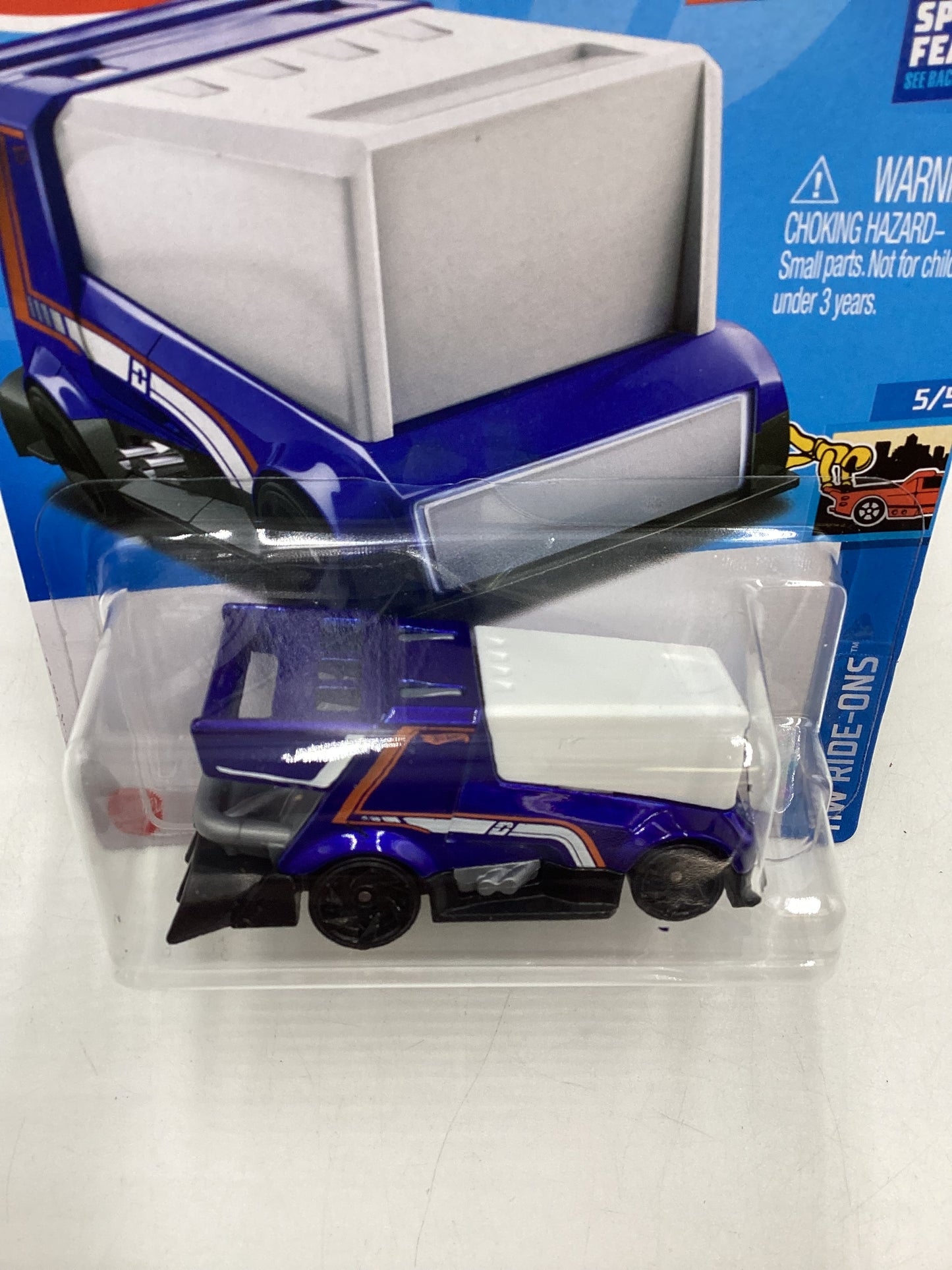 2024 Hot Wheels #168 Rink Racer Blue 114A