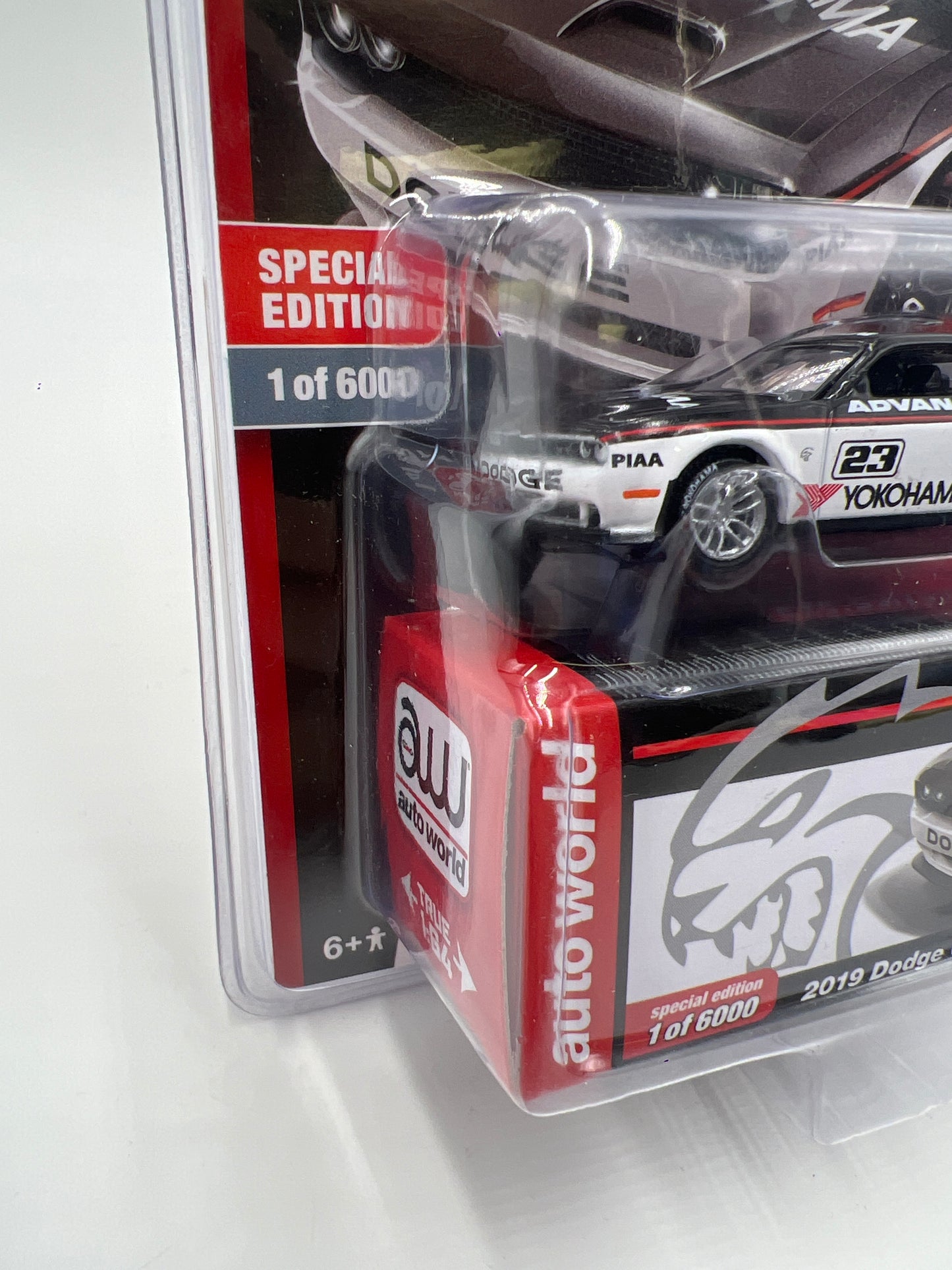 Auto World MiJo Exclusive Yokohama 2019 Dodge Challenger SRT Hellcat 1/6000 179F