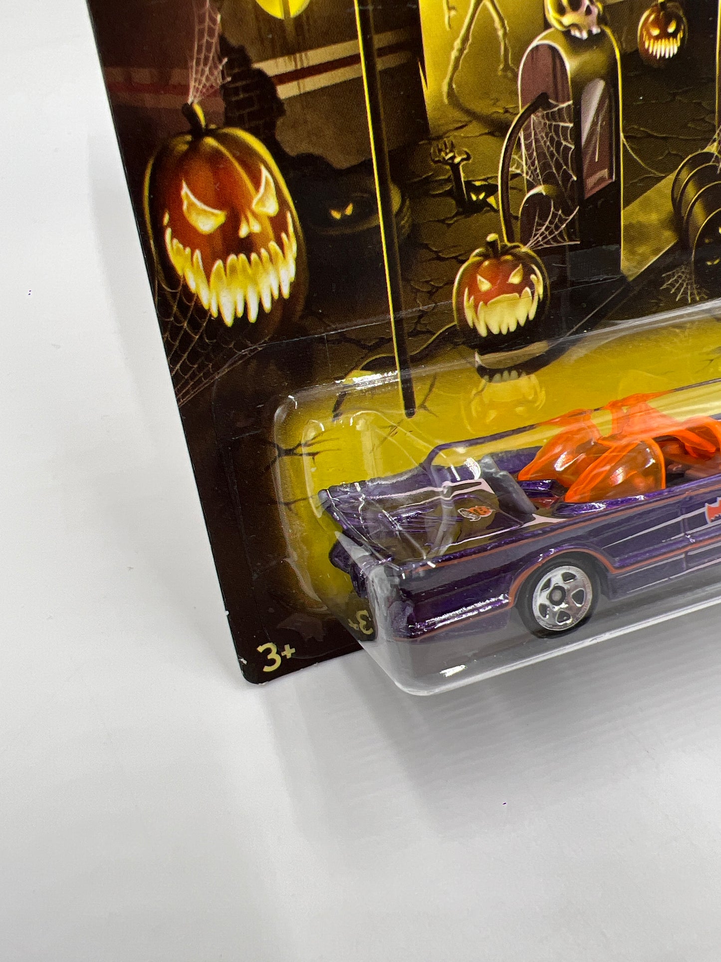 2012 Hot Wheels Kroger Exclusive Happy Halloween Set #3 1966 TV Series Batmobile Purple W/Protector