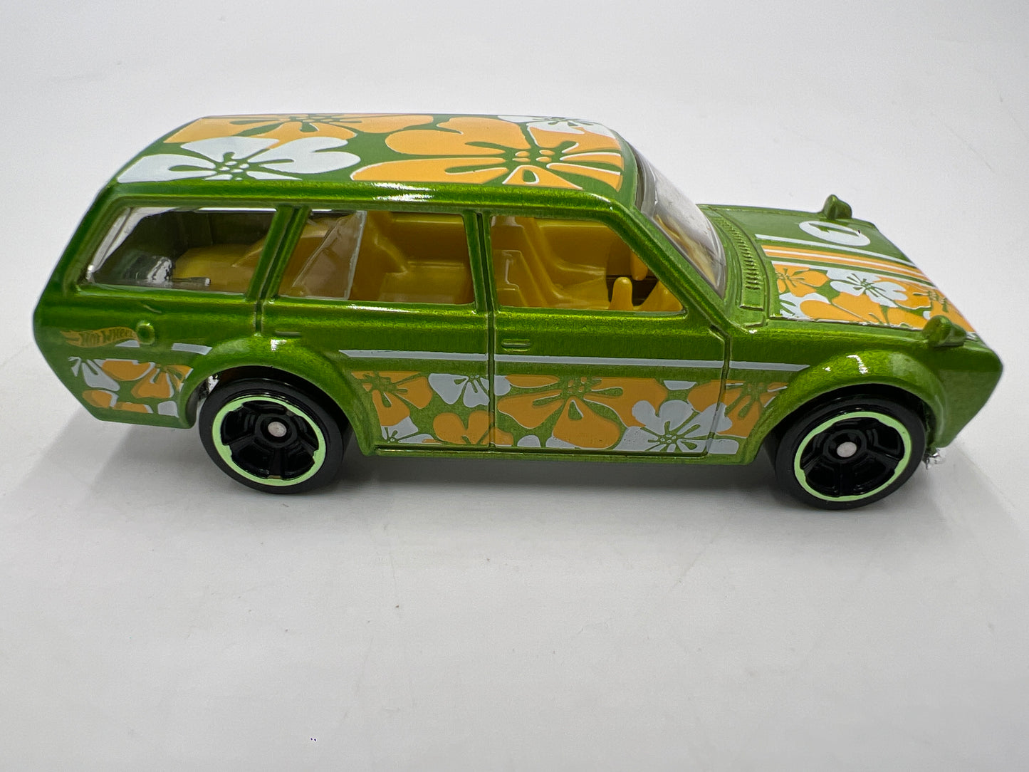 2018 Hot Wheels Mystery Models Series 3 #1 Chase Datsun Bluebird 510 Wagon Green