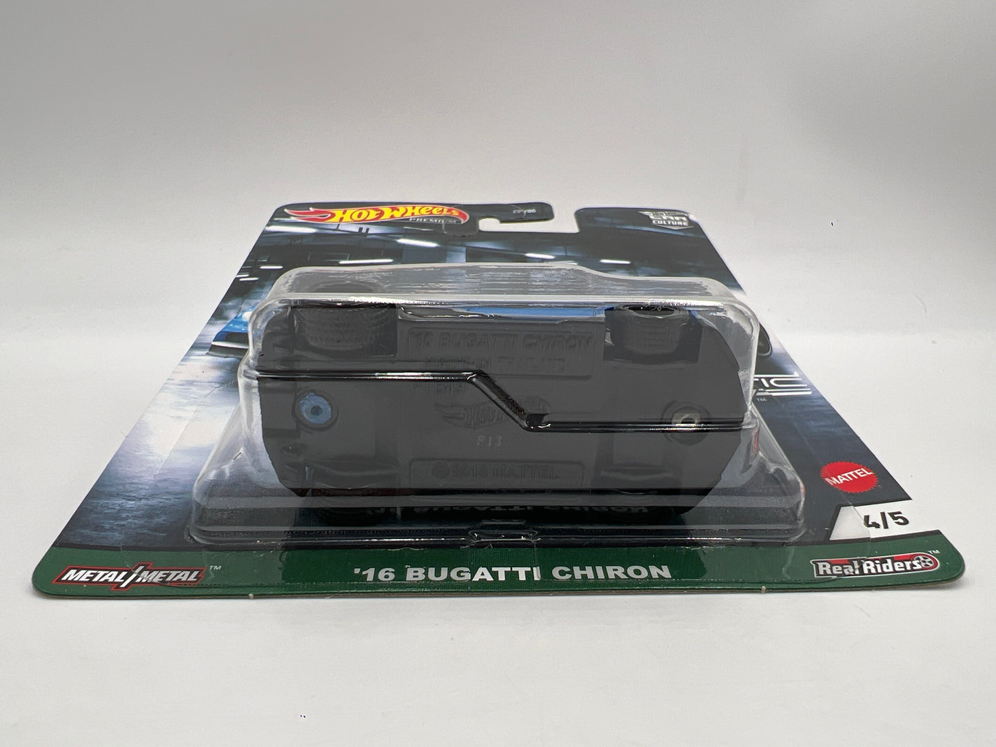 Hot Wheels Premium Exotic Envy #4 16 Bugatti Chiron Blue