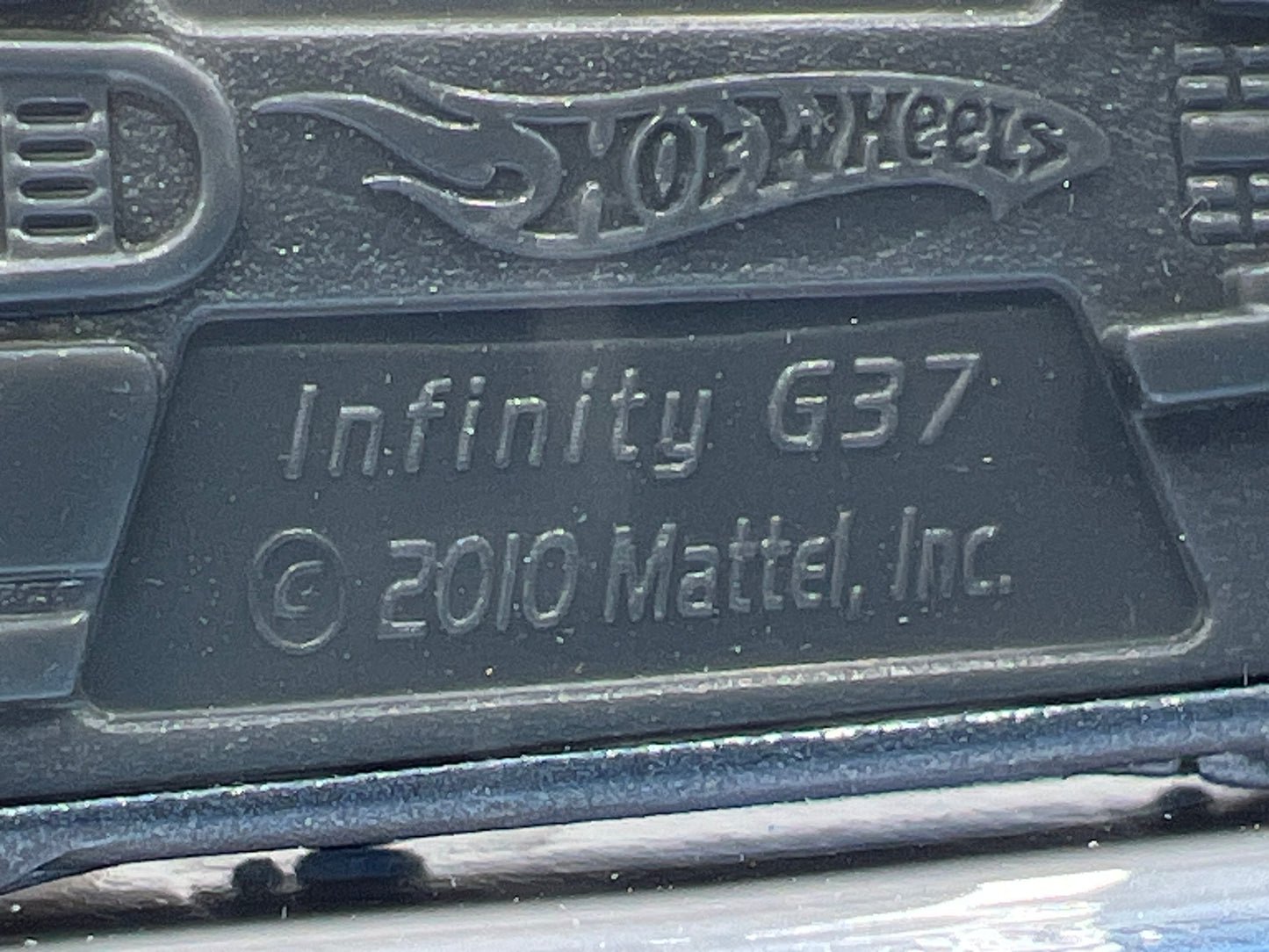 2010 Hot Wheels New Models #32 10 Infiniti G37 Blue W/Protector #1