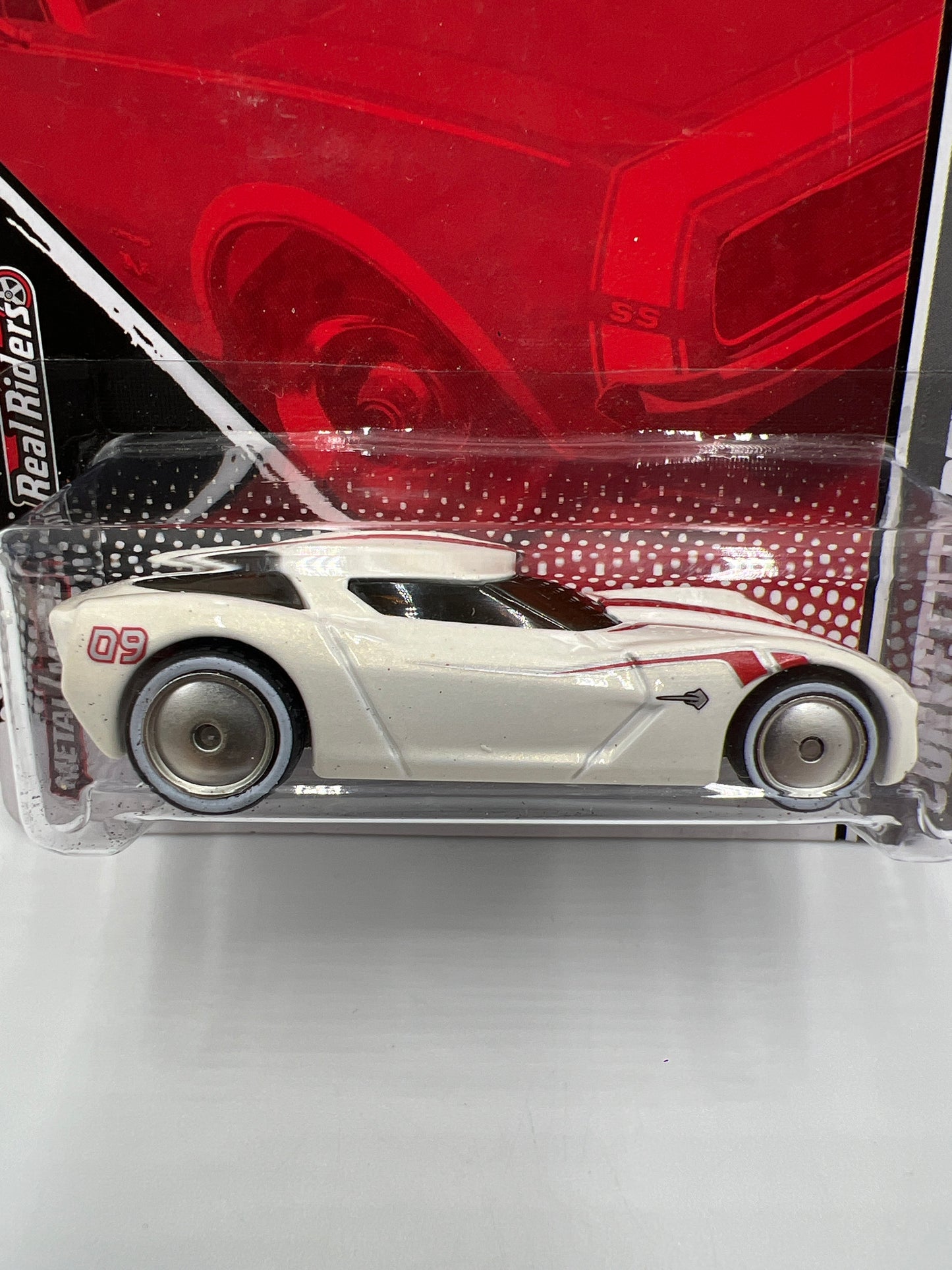 Hot Wheels Premium Garage Series #7 Corvette Sting Ray Concept White