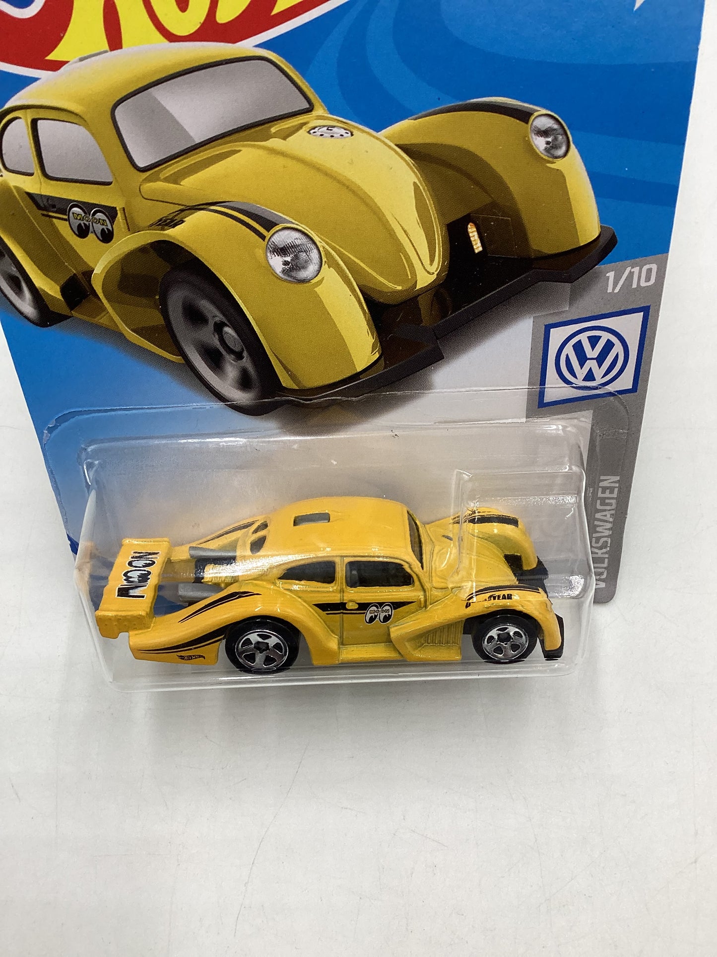 2019 Hot wheels #046 Yellow Volkswagen Kafer Racer 96B