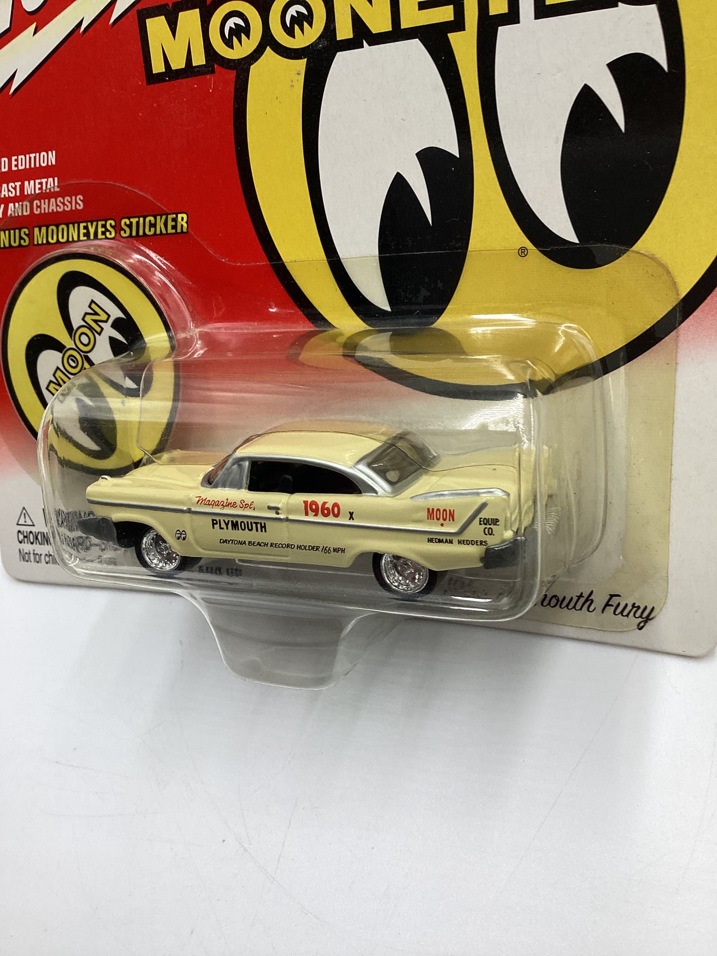 Johnny Lightning Mooneyes 1958 Plymouth Fury Yellow 232A