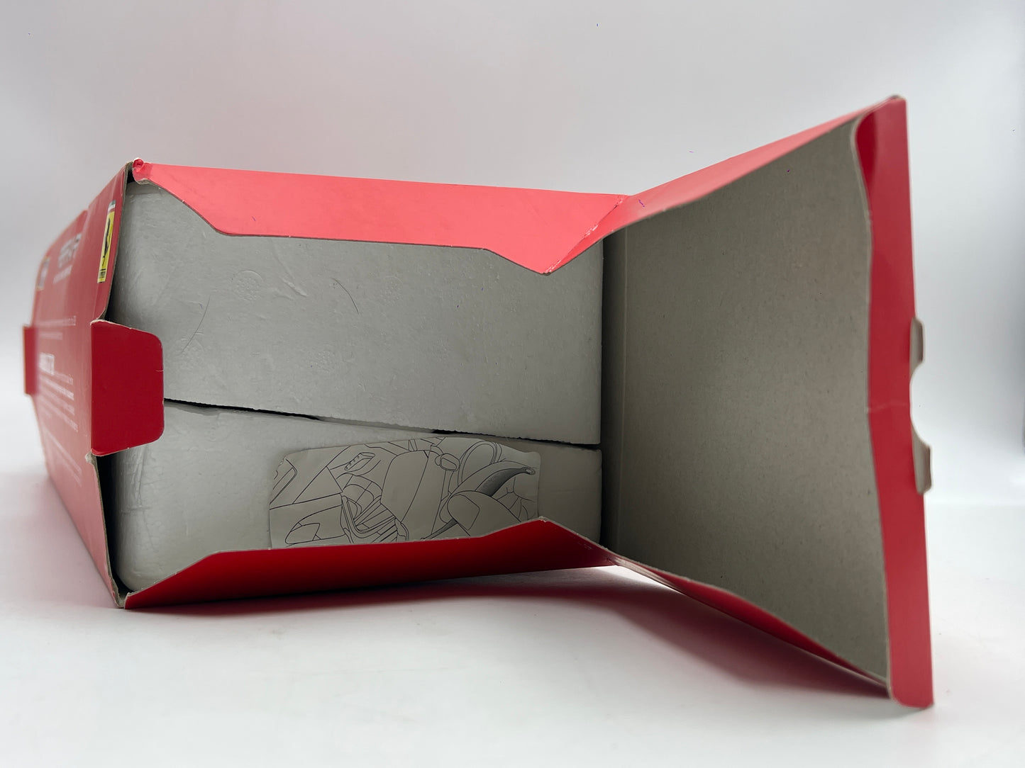 Bburago 1/18 Scale Signature Series Ferrari 488 GTB Red