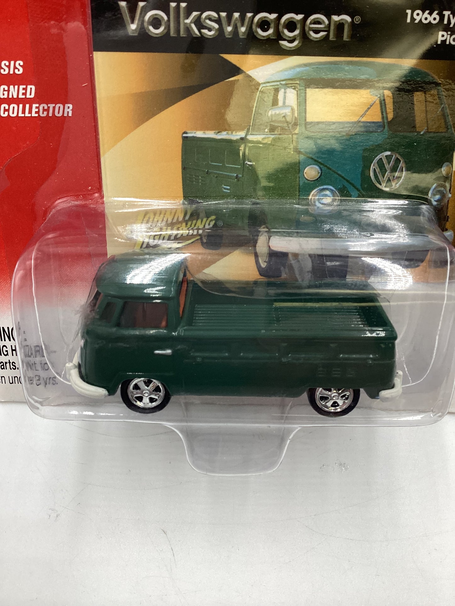 Johnny Lightning Volkswagen 1966 Type 2 Pickup Green 227B