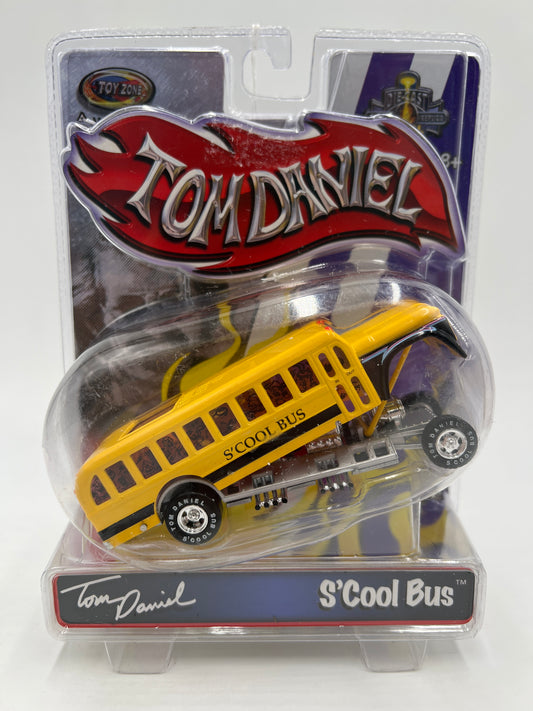 Toy Zone Tom Daniel S’Cool Bus Yellow 1/43 Scale