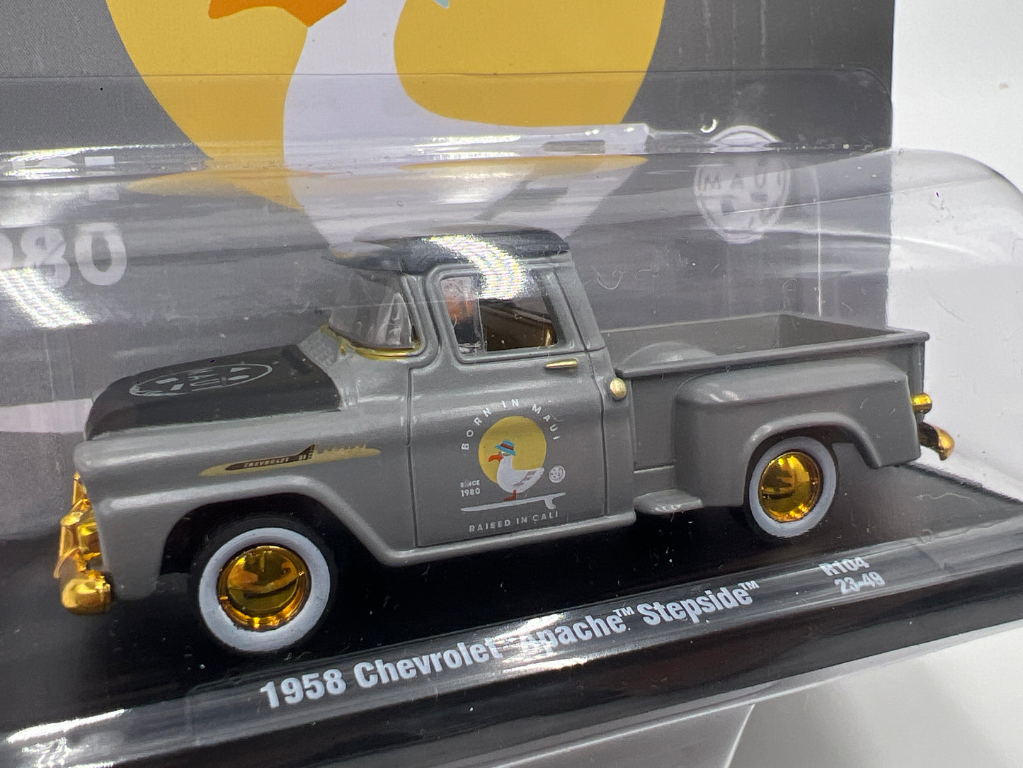 M2 Machines Auto-Drivers CHASE Maui And Sons 1958 Chevrolet Apache Stepside Gray R104