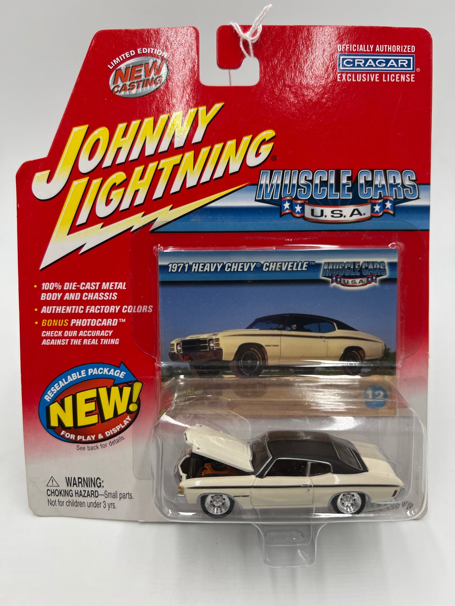 Johnny Lightning Muscle Cars USA #12 1971 Heavy Chevy Chevelle 220A