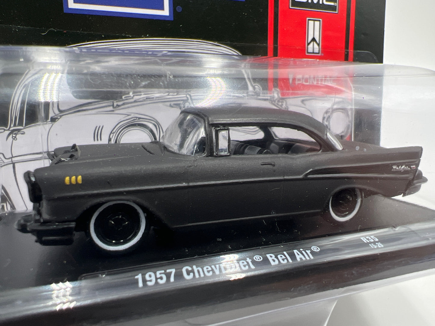 M2 Machines Auto-Drivers Special Edition Frozen Black Pearl 1957 Chevrolet Bel Air R35 191C