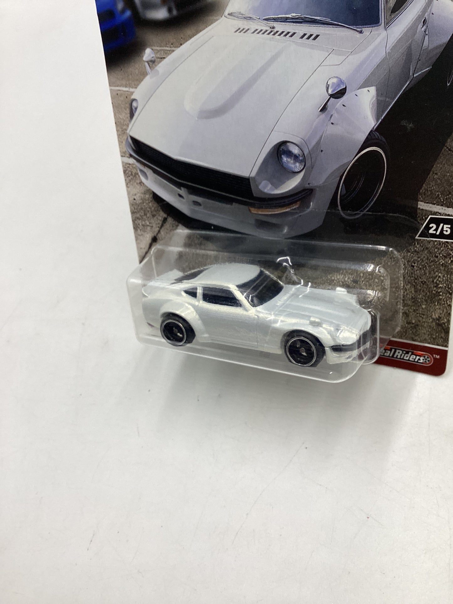 Hot wheels 2017 Cars & Donuts 2/5 Custom Datsun 240Z 245M