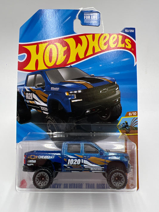2025 Hot Wheels H Case Dirt #152 19 Chevy Silverado Trail Boss LT Blue 15B