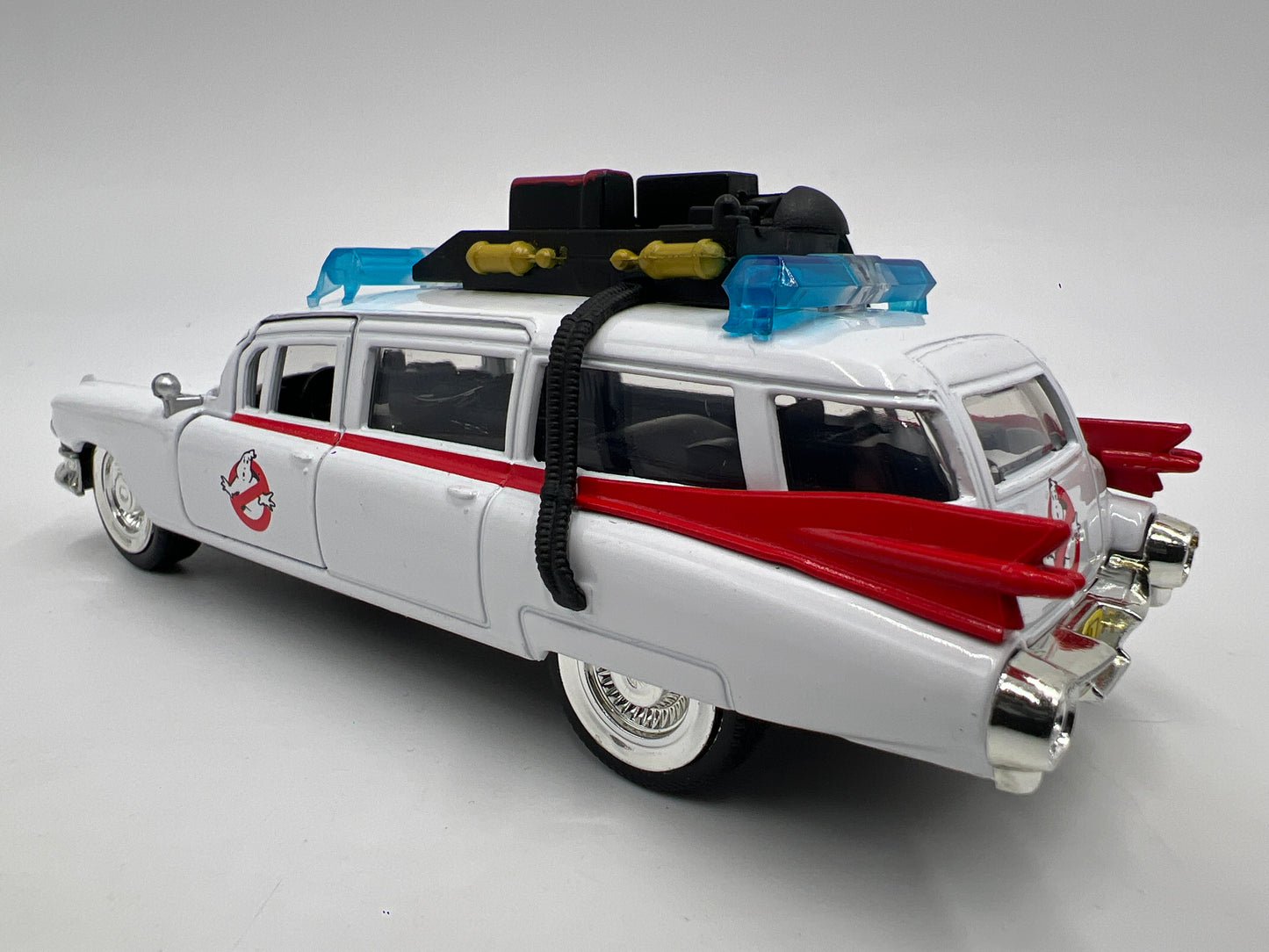 Jada 1/32 Scale Ghostbusters 1959 Cadillac Ambulance White